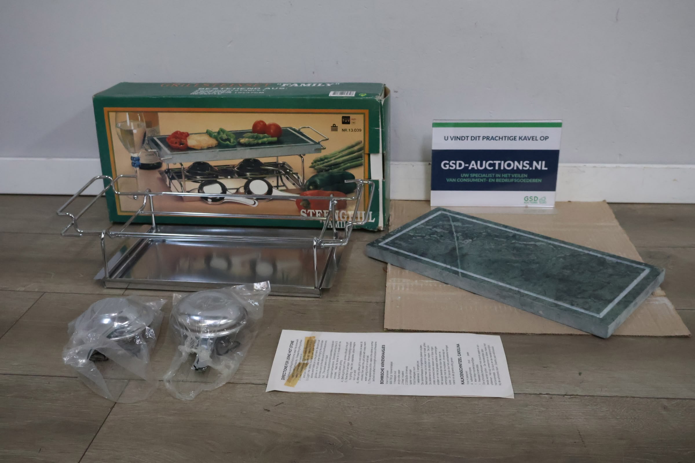 Tafelgrill met Natuurstenen Plaat'' – kavel bij GSD Auctions, Zoeterwoude
