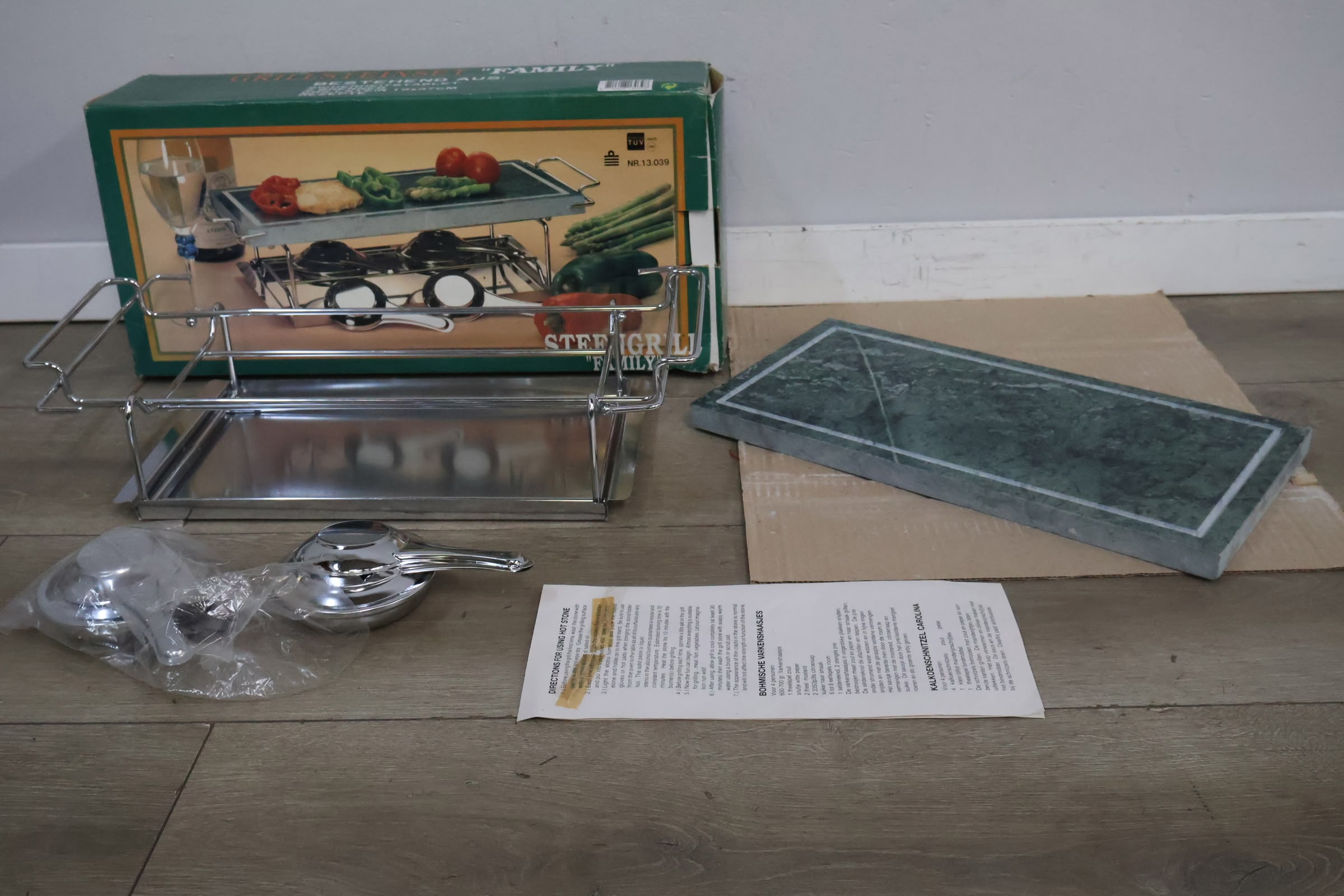 Tafelgrill met Natuurstenen Plaat'' – foto 3 – kavel bij GSD Auctions, Zoeterwoude