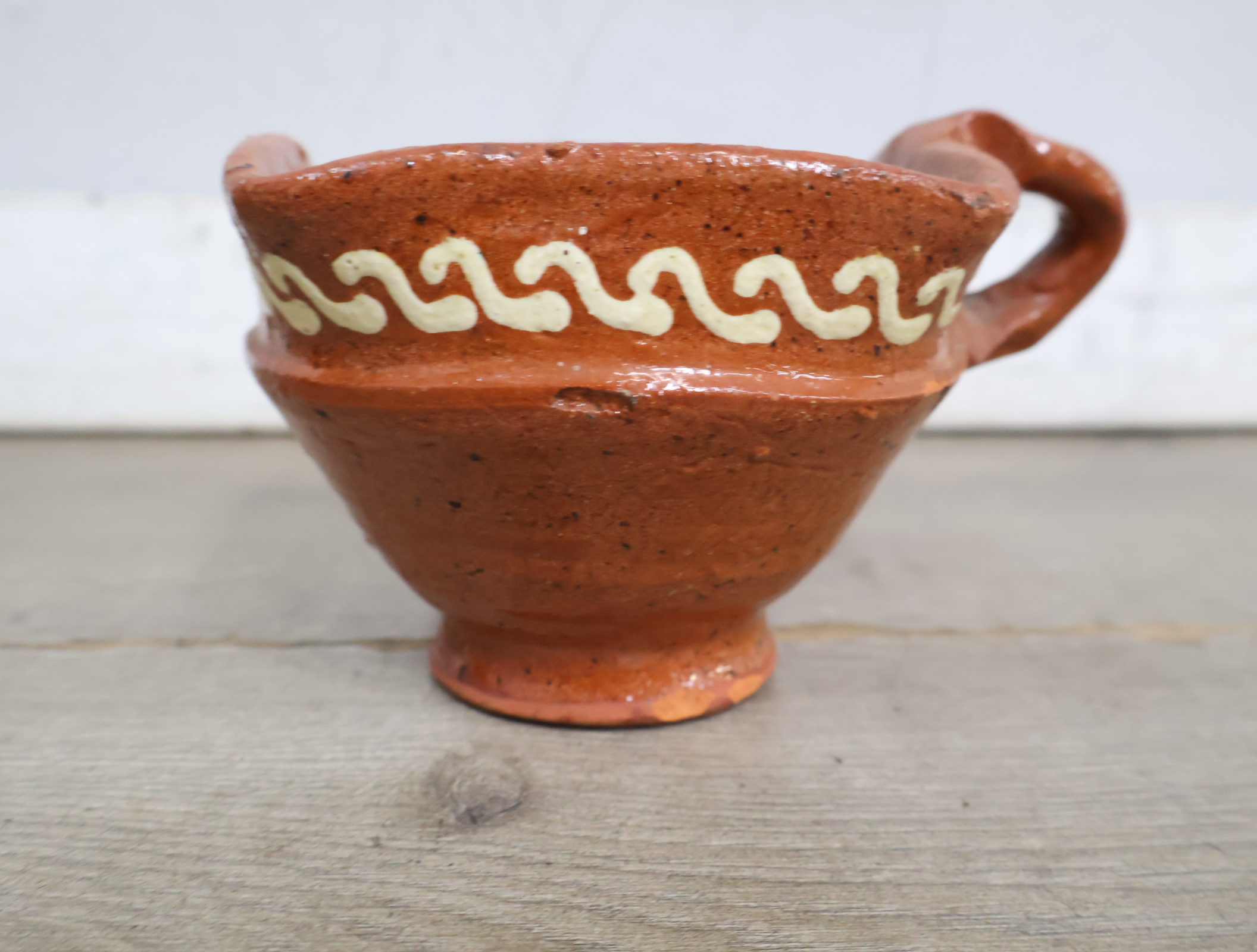 Set van keramische wijnkaraf en schaaltjes'' – foto 6 – kavel bij GSD Auctions, Zoeterwoude