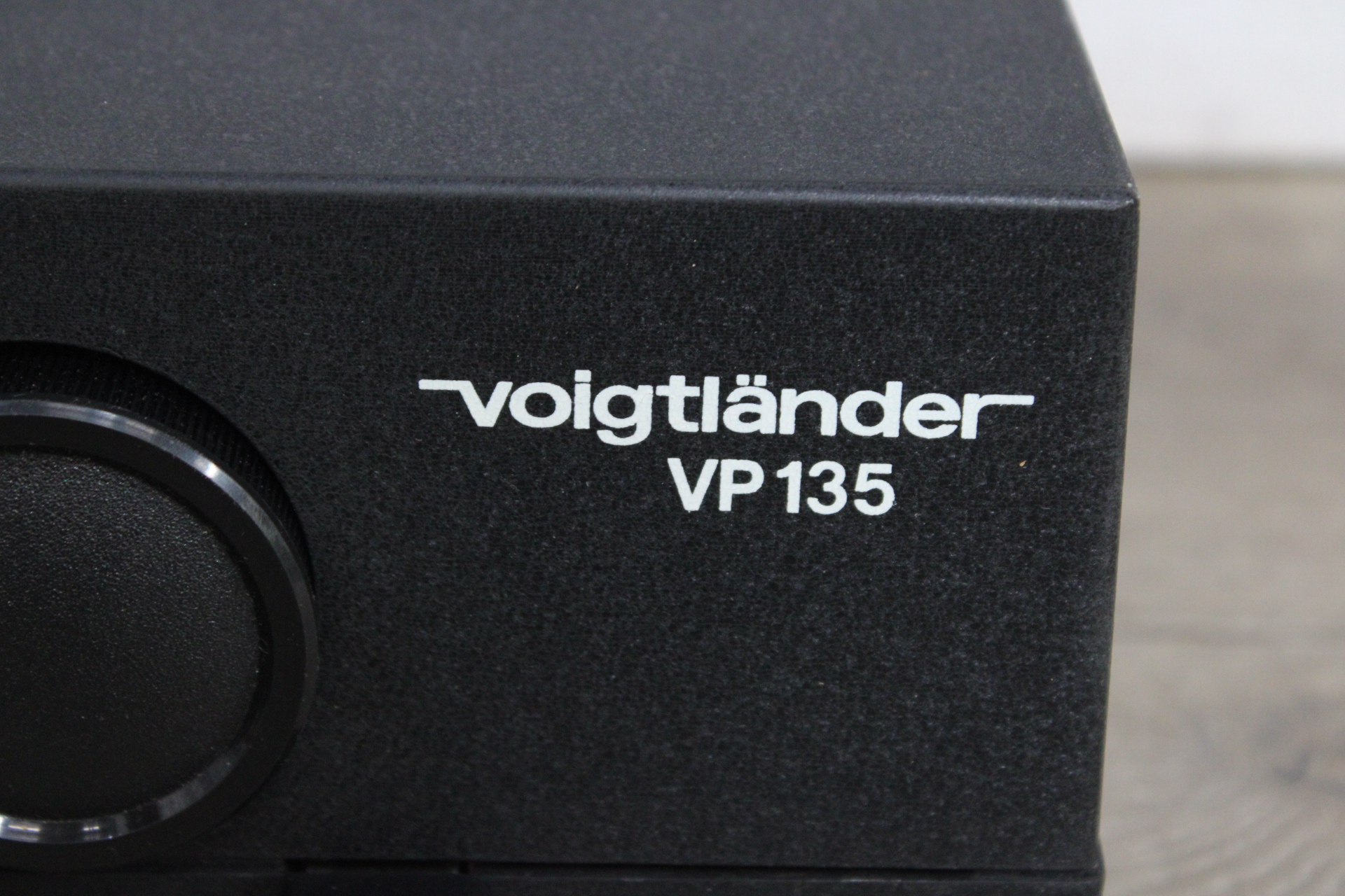 Voigtländer VP 135 Diaprojektor' – foto 5 – kavel bij GSD Auctions, Zoeterwoude