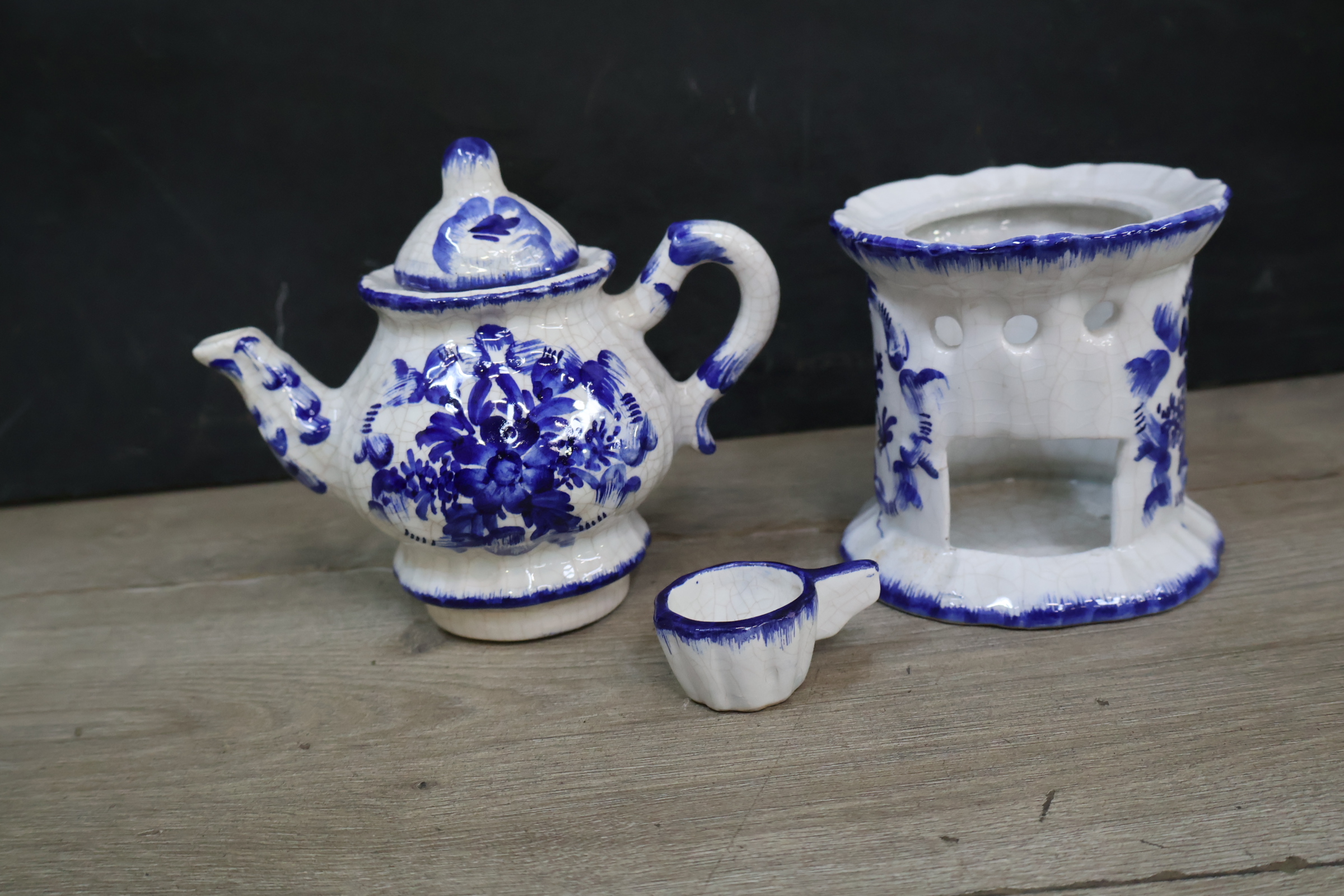 Blauw-wit keramische theepot – foto 7 – kavel bij GSD Auctions, Zoeterwoude