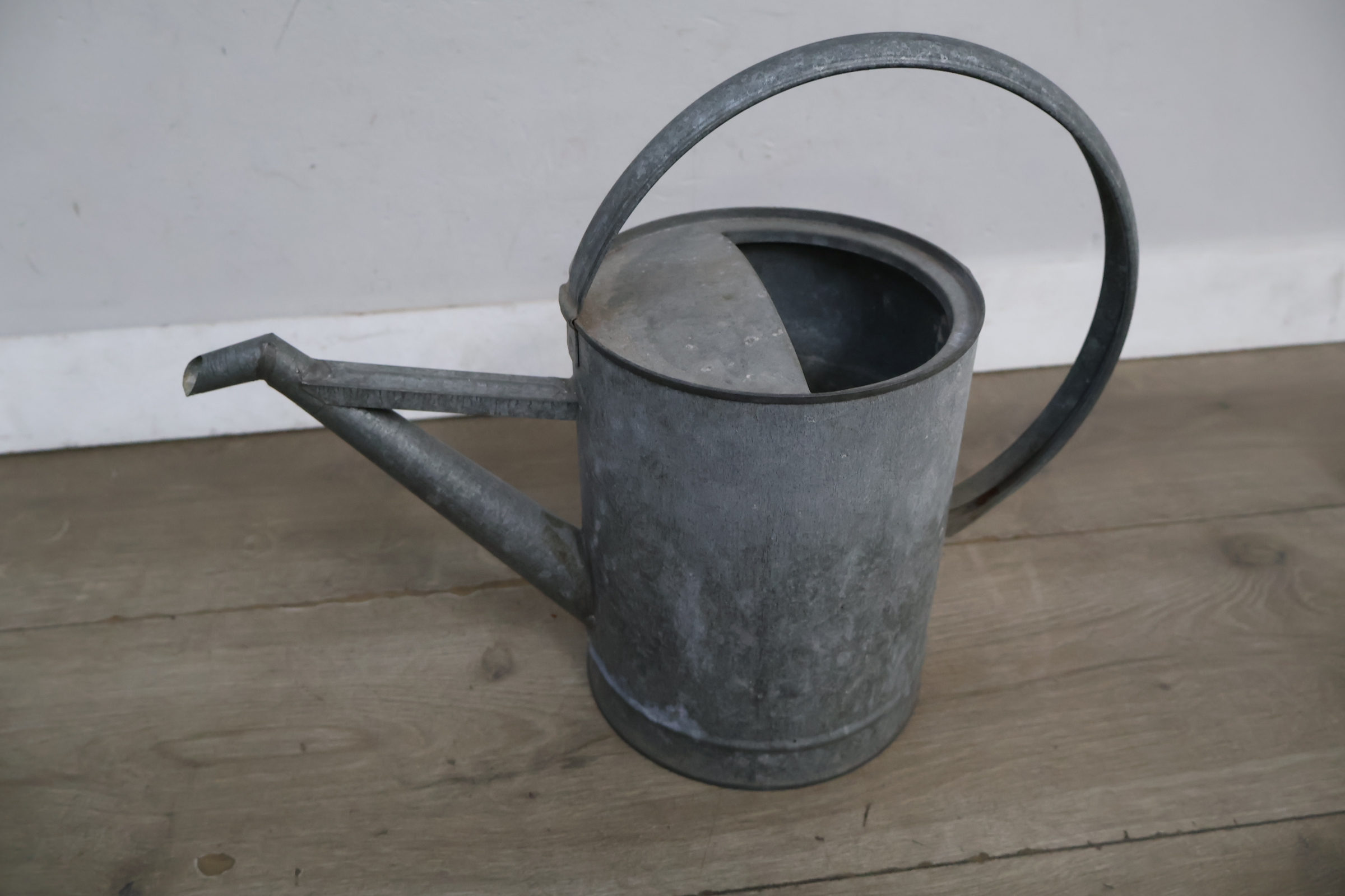 Metalen gieter – foto 5 – kavel bij GSD Auctions, Zoeterwoude