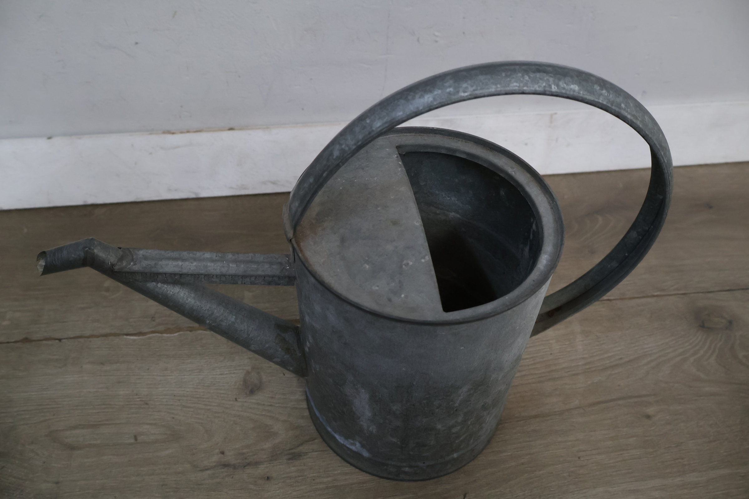Metalen gieter – foto 6 – kavel bij GSD Auctions, Zoeterwoude