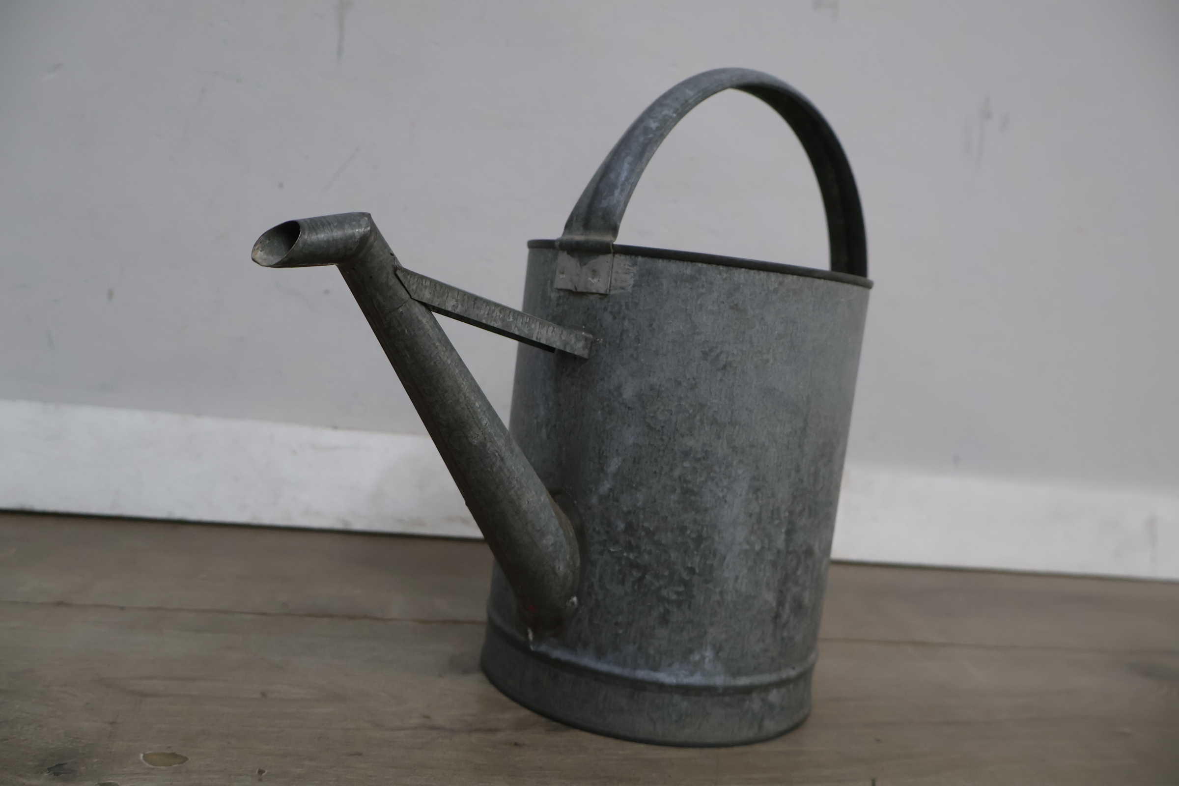 Metalen gieter – foto 7 – kavel bij GSD Auctions, Zoeterwoude