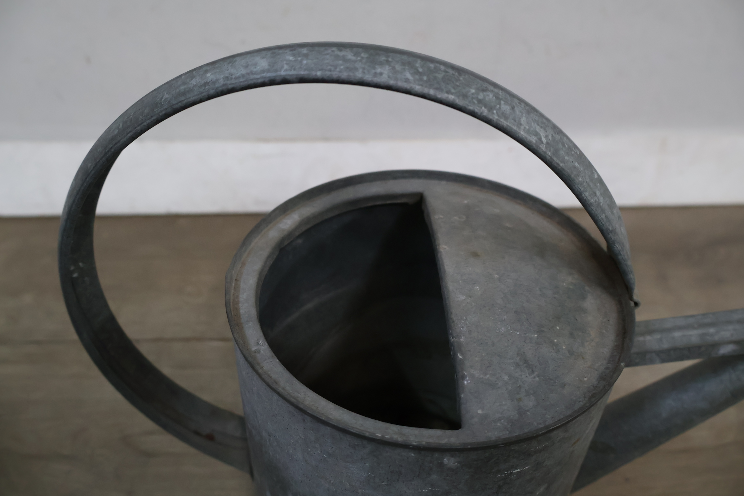 Metalen gieter – foto 9 – kavel bij GSD Auctions, Zoeterwoude