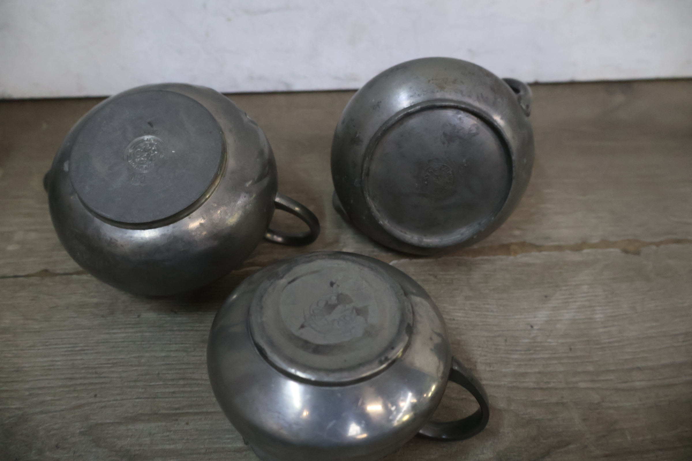 Set tinnen koffie en theeservies – foto 9 – kavel bij GSD Auctions, Zoeterwoude