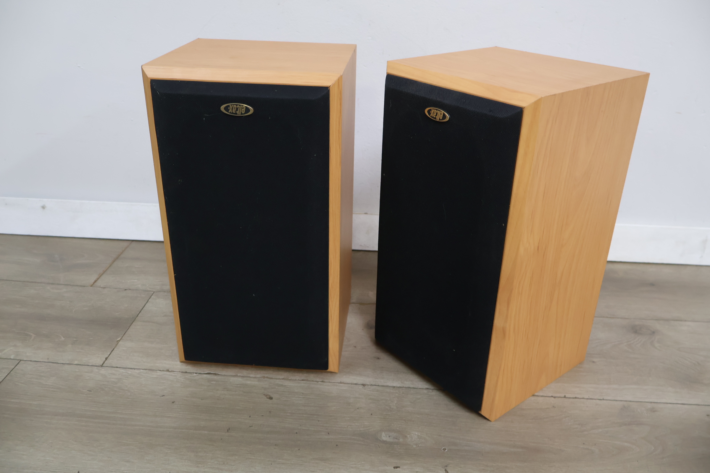 Elac Century 150 luidsprekerset – foto 5 – kavel bij GSD Auctions, Zoeterwoude