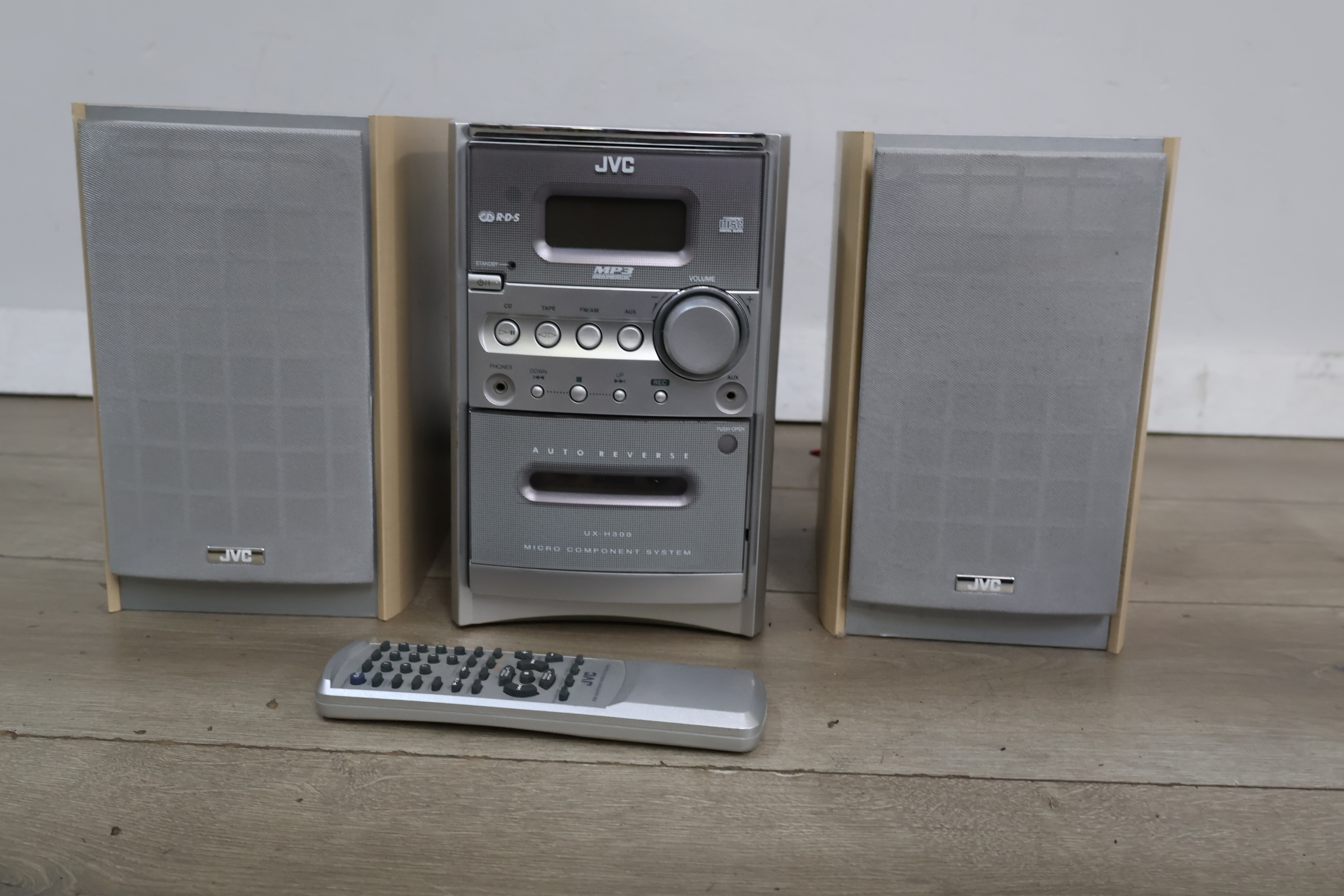 JVC Micro Component System UX-H300 – foto 4 – kavel bij GSD Auctions, Zoeterwoude