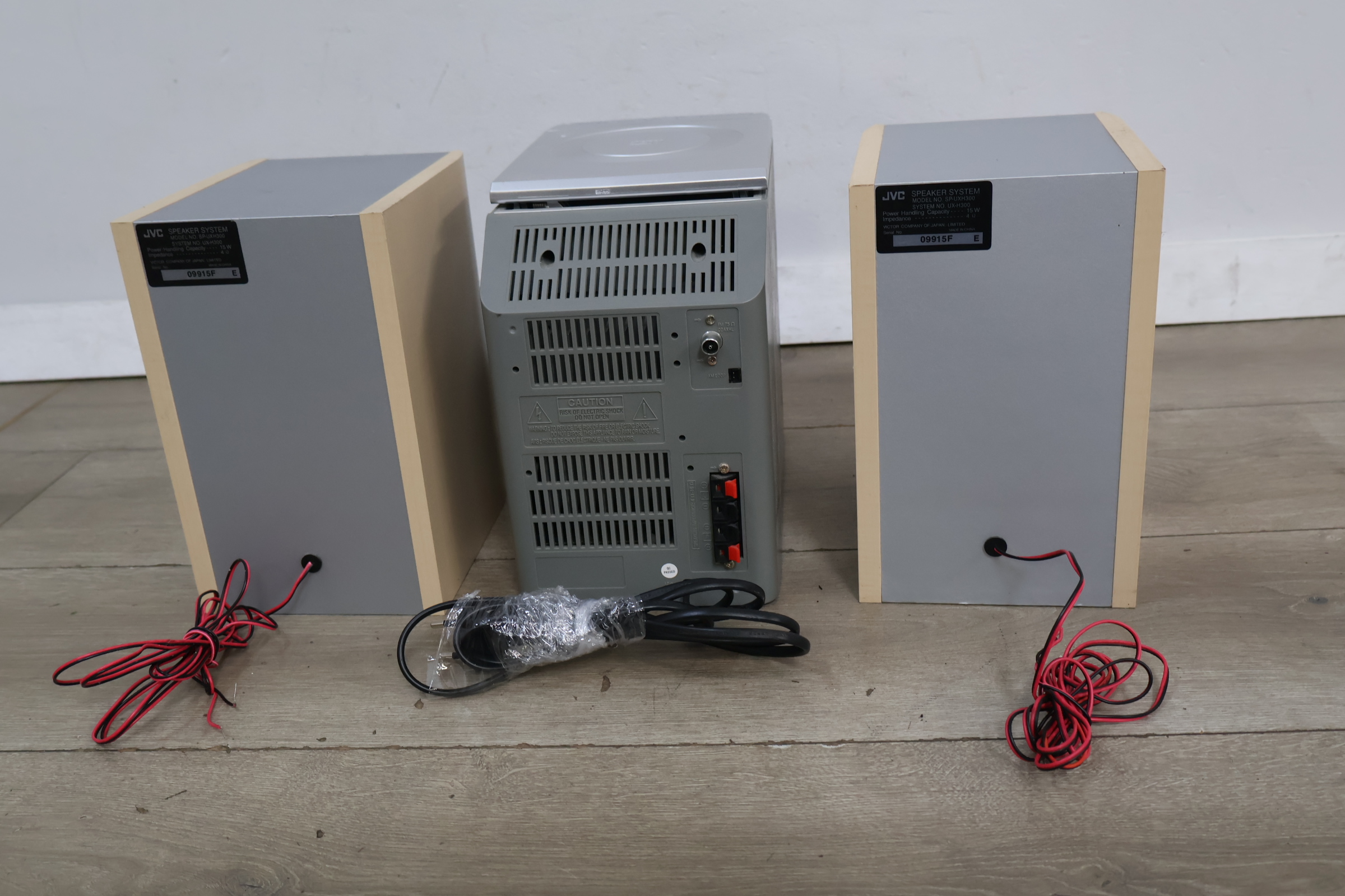 JVC Micro Component System UX-H300 – foto 7 – kavel bij GSD Auctions, Zoeterwoude
