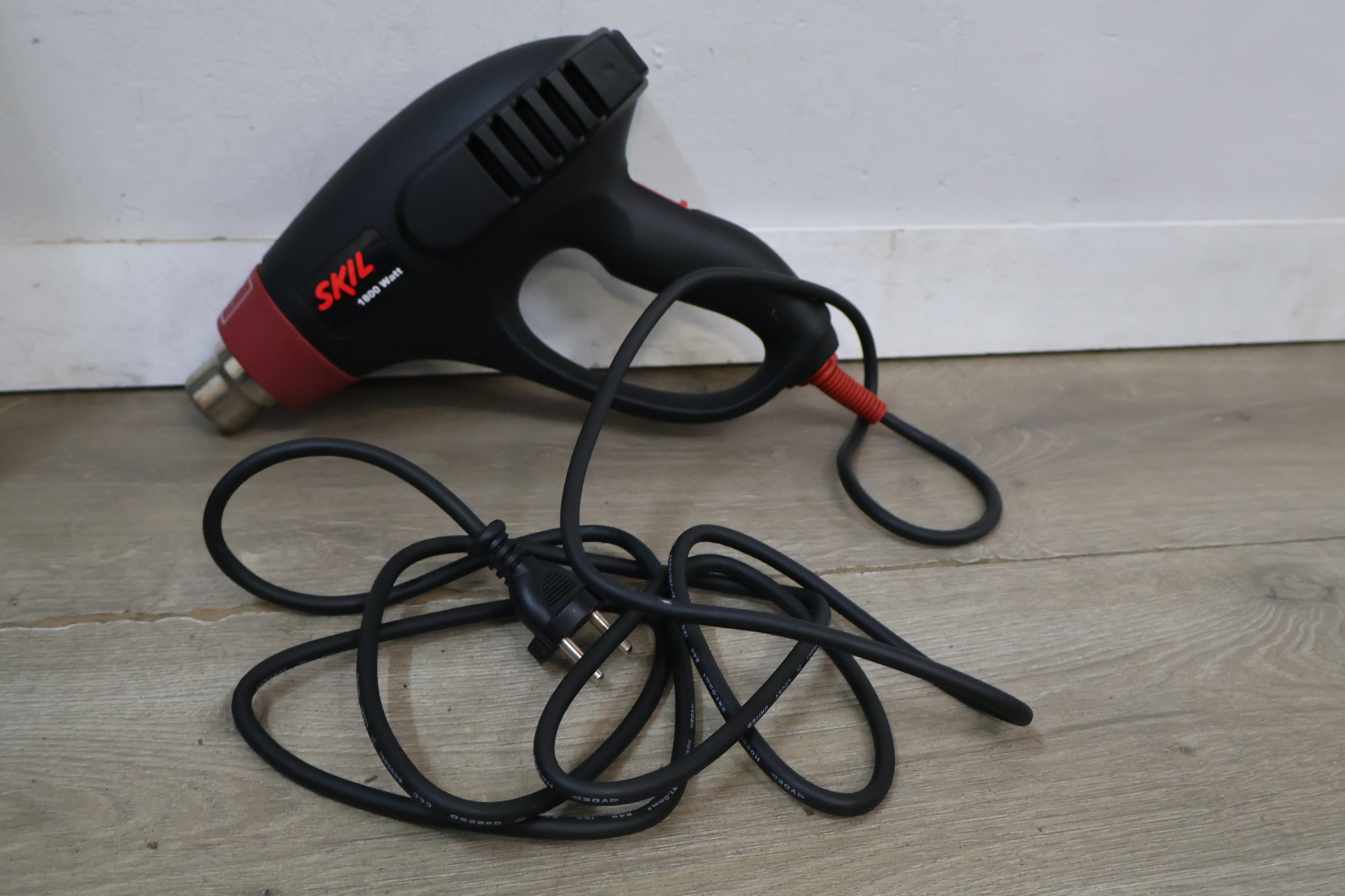Skil Hittepistool met accessoires in koffer – foto 4 – kavel bij GSD Auctions, Zoeterwoude