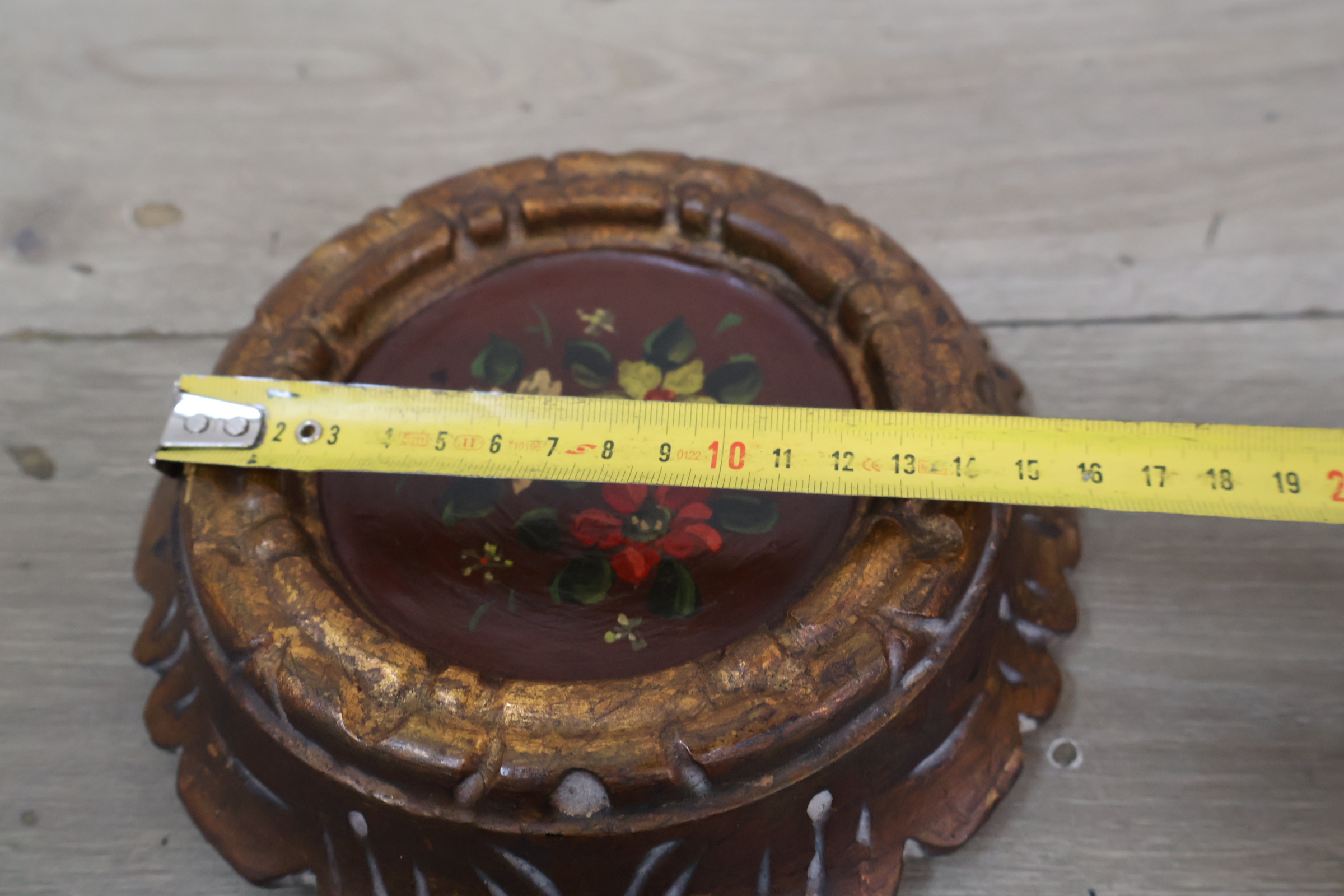 Antiek wanddecoratiestuk met bloemmotief – foto 9 – kavel bij GSD Auctions, Zoeterwoude
