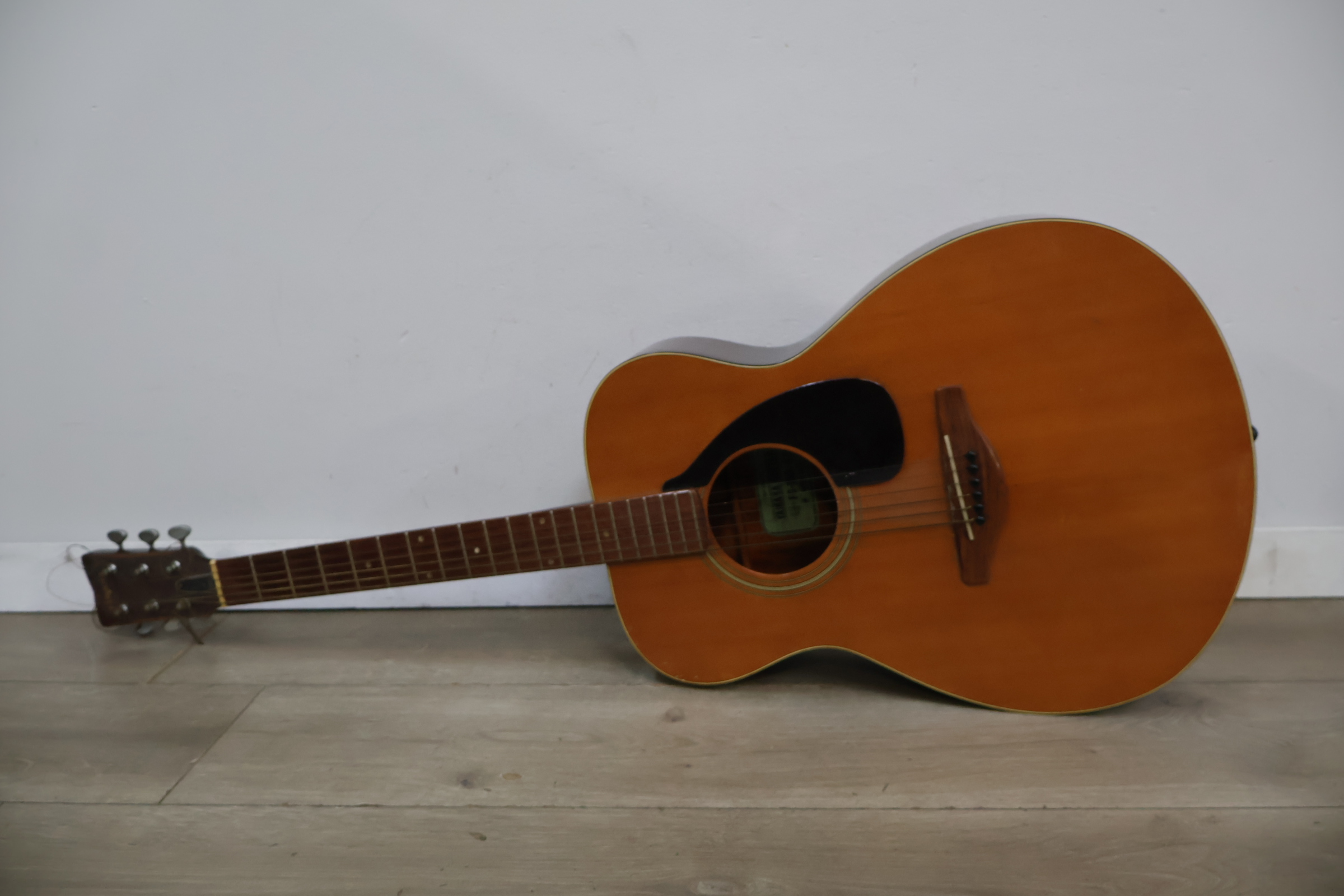 Yamaha FG-140 klassieke akoestische gitaar – foto 3 – kavel bij GSD Auctions, Zoeterwoude