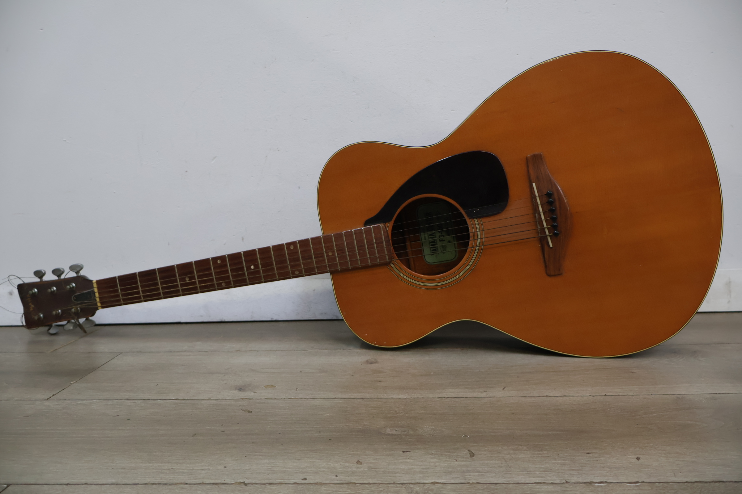 Yamaha FG-140 klassieke akoestische gitaar – foto 5 – kavel bij GSD Auctions, Zoeterwoude
