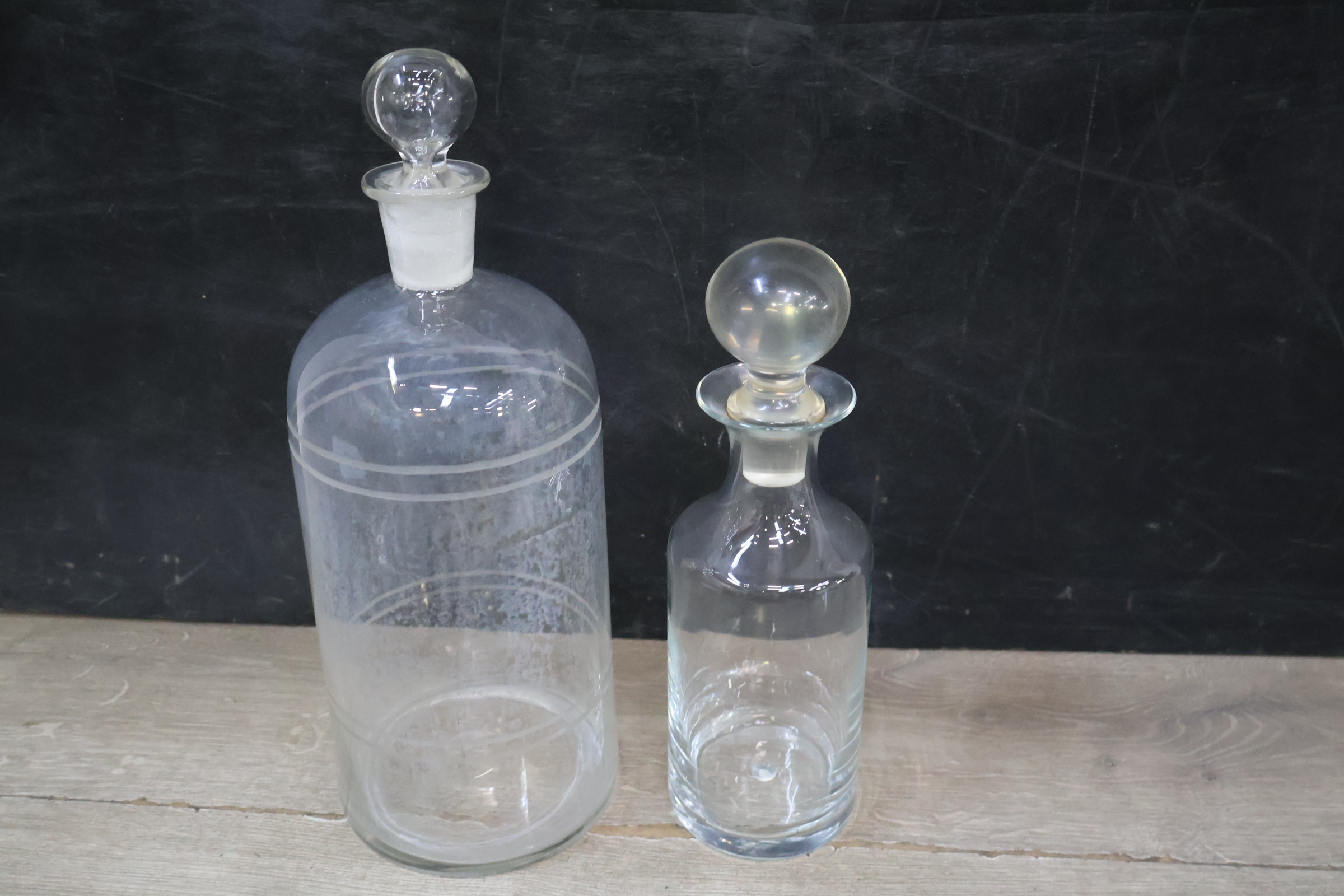 Set glazen karafflessen met glazen stop – foto 4 – kavel bij GSD Auctions, Zoeterwoude