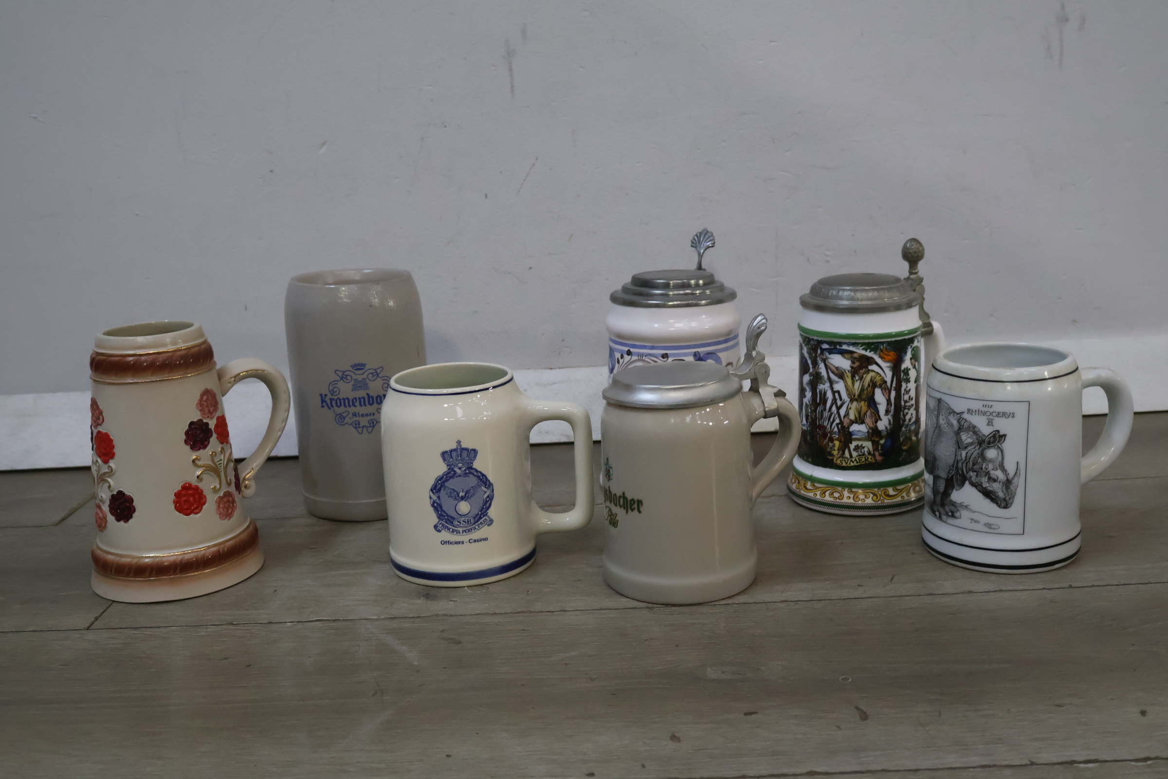 Diverse Bierpullen en Steingut Bierkruiken – foto 4 – kavel bij GSD Auctions, Zoeterwoude