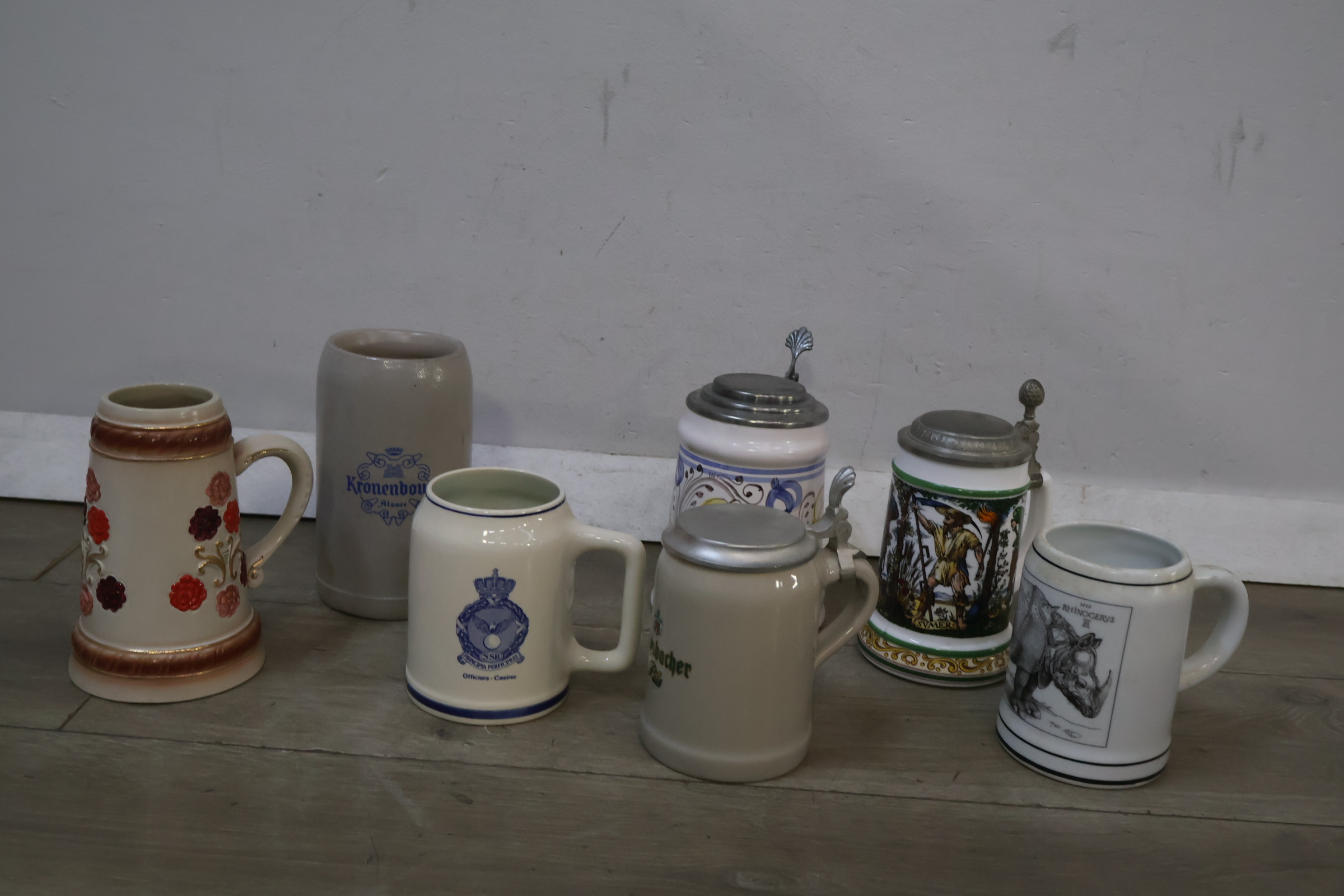 Diverse Bierpullen en Steingut Bierkruiken – foto 6 – kavel bij GSD Auctions, Zoeterwoude