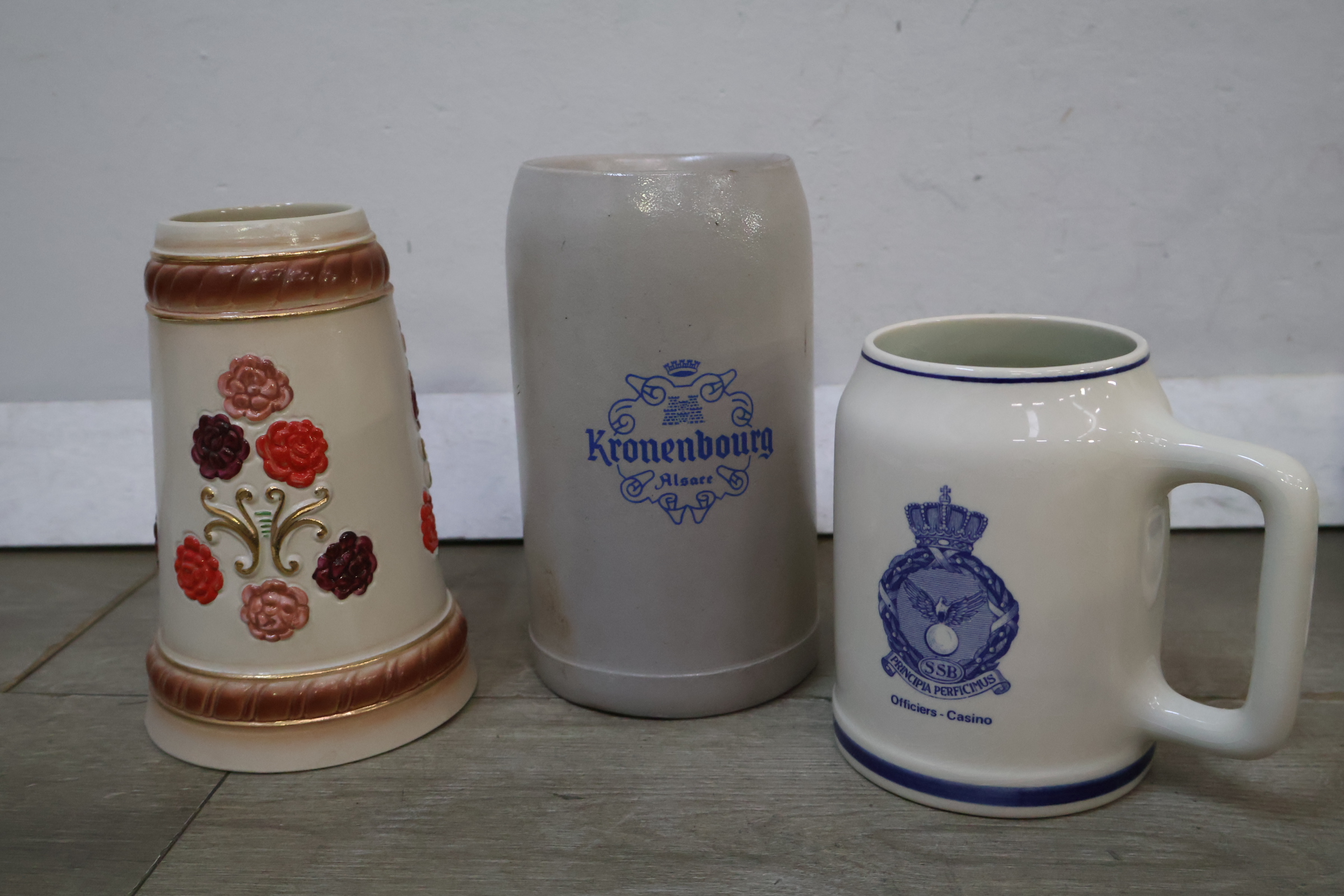 Diverse Bierpullen en Steingut Bierkruiken – foto 8 – kavel bij GSD Auctions, Zoeterwoude