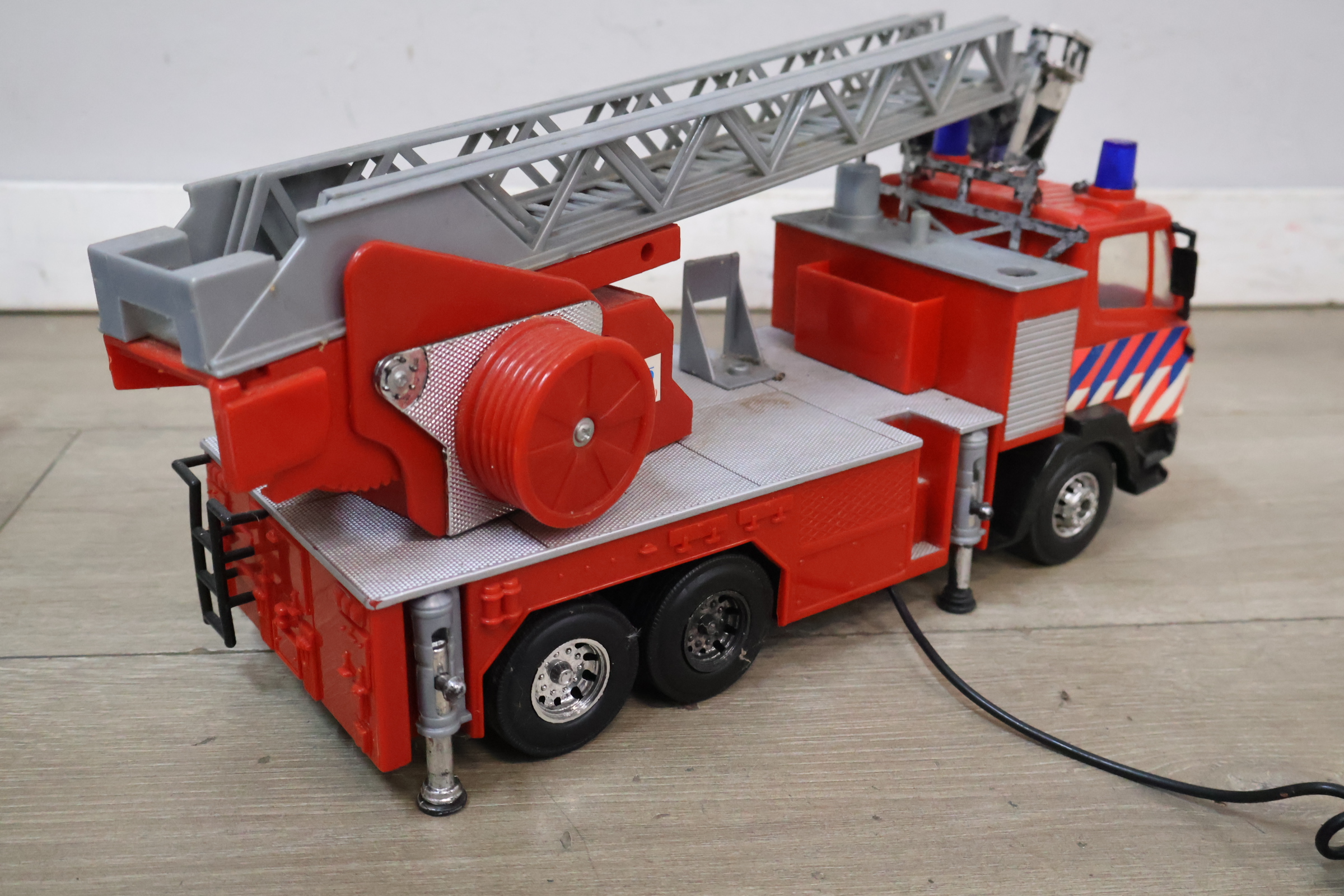 Speelgoed brandweerwagen – foto 7 – kavel bij GSD Auctions, Zoeterwoude