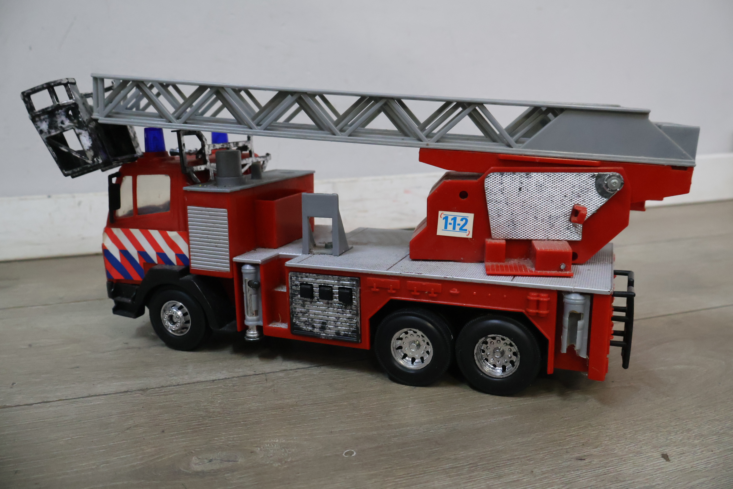 Speelgoed brandweerwagen – foto 9 – kavel bij GSD Auctions, Zoeterwoude