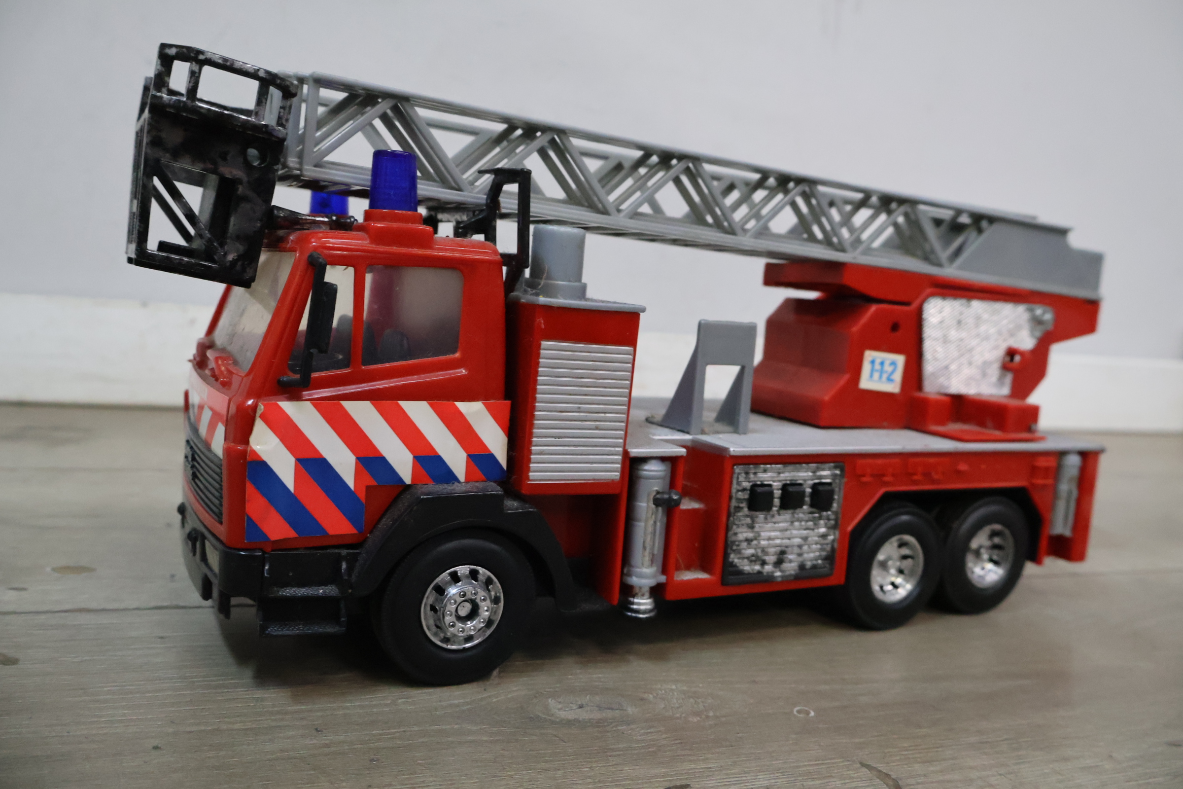 Speelgoed brandweerwagen – foto 10 – kavel bij GSD Auctions, Zoeterwoude