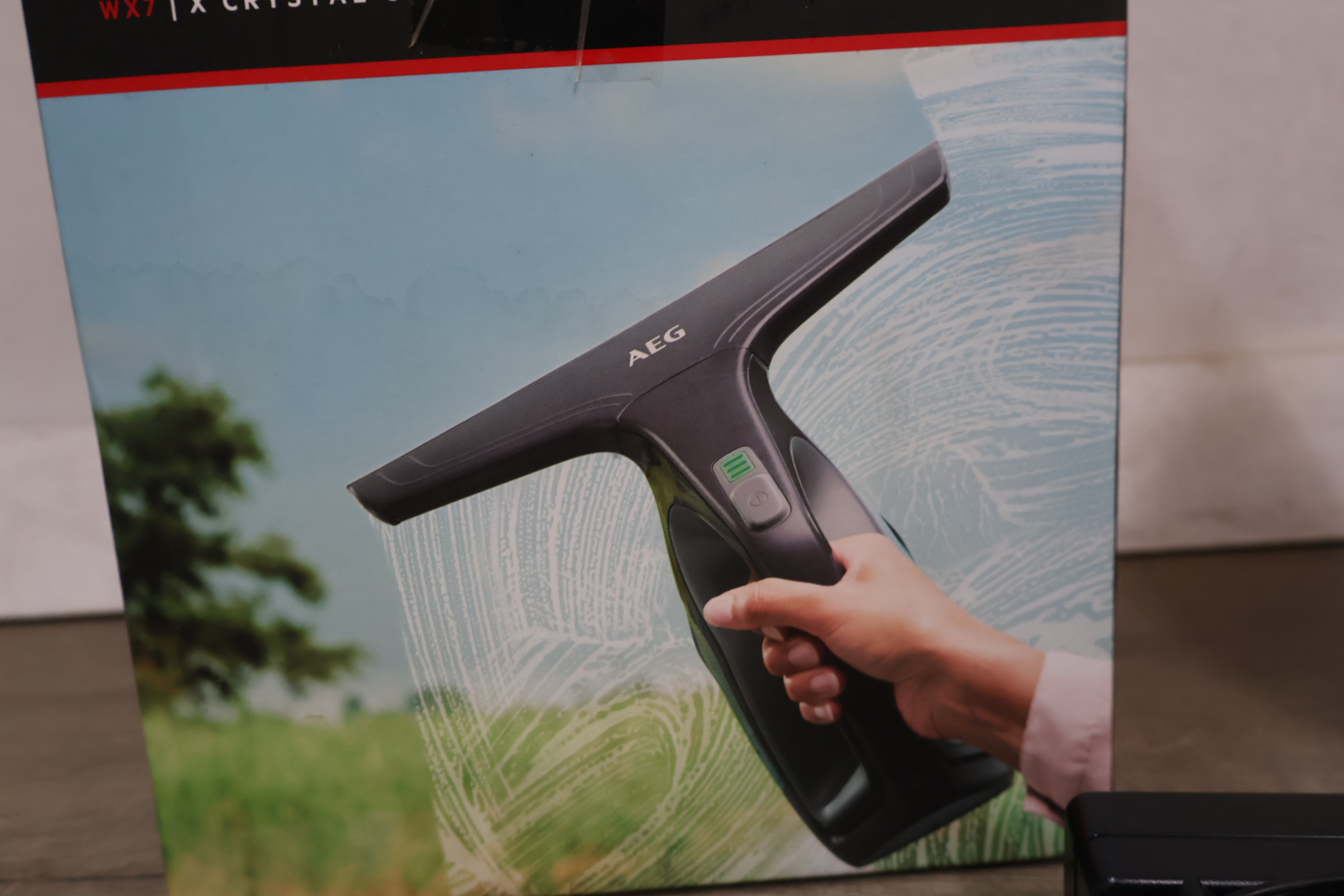 AEG WX7 | X Crystal Clean raamwisser set – foto 6 – kavel bij GSD Auctions, Zoeterwoude