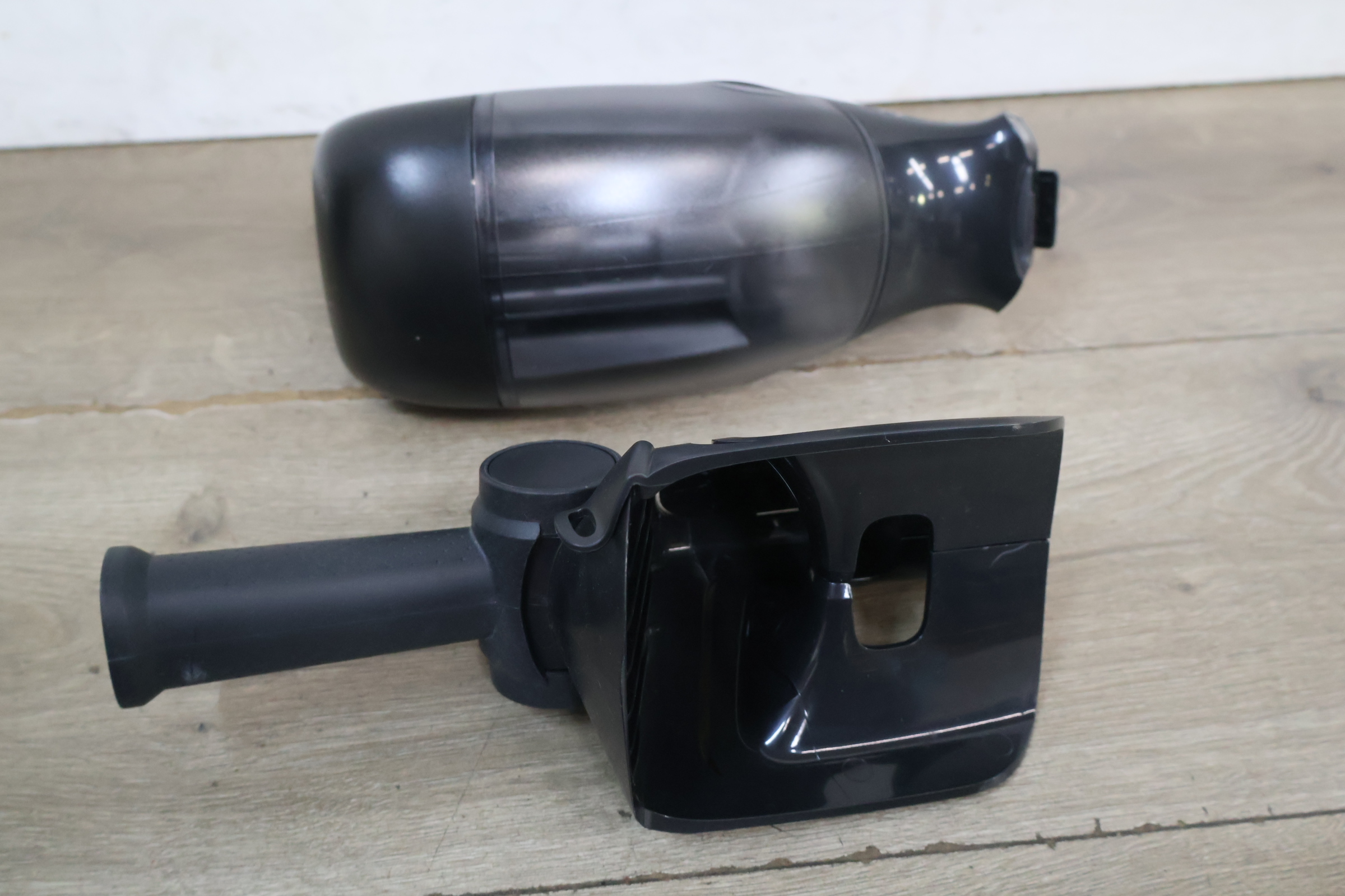 AEG WX7 | X Crystal Clean raamwisser set – foto 9 – kavel bij GSD Auctions, Zoeterwoude