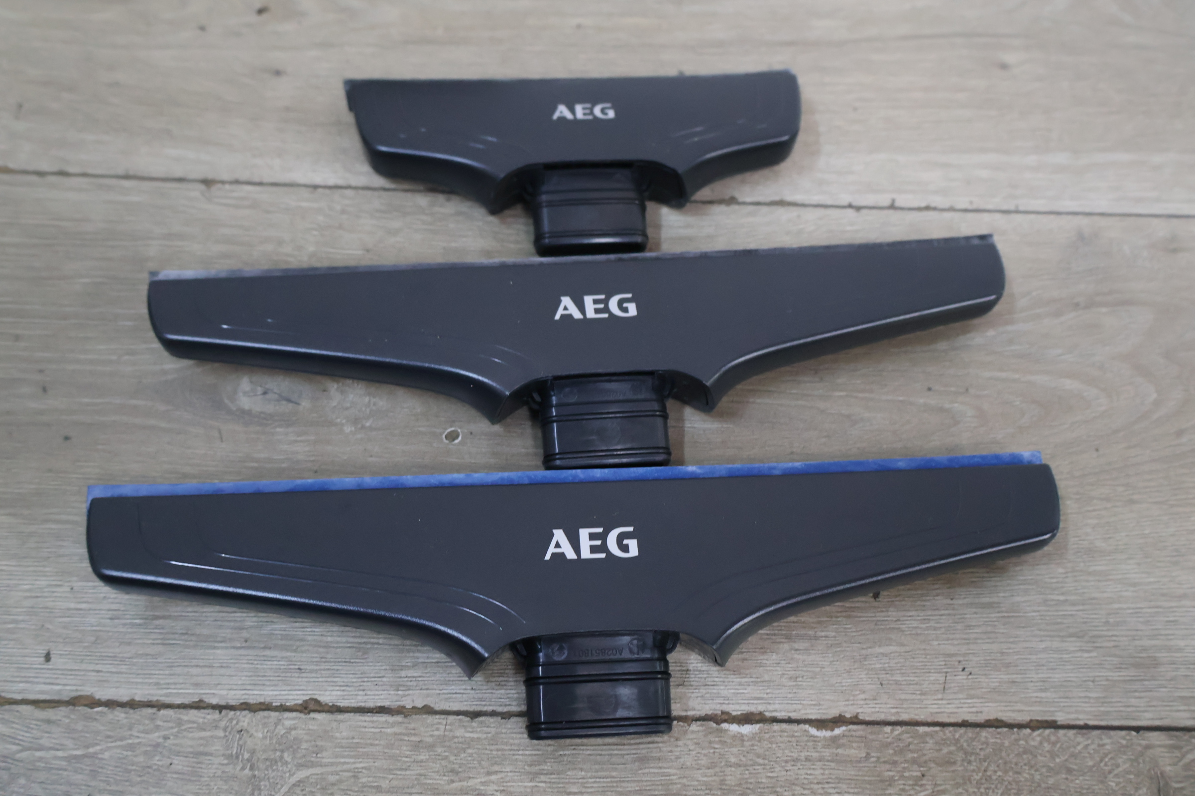 AEG WX7 | X Crystal Clean raamwisser set – foto 10 – kavel bij GSD Auctions, Zoeterwoude