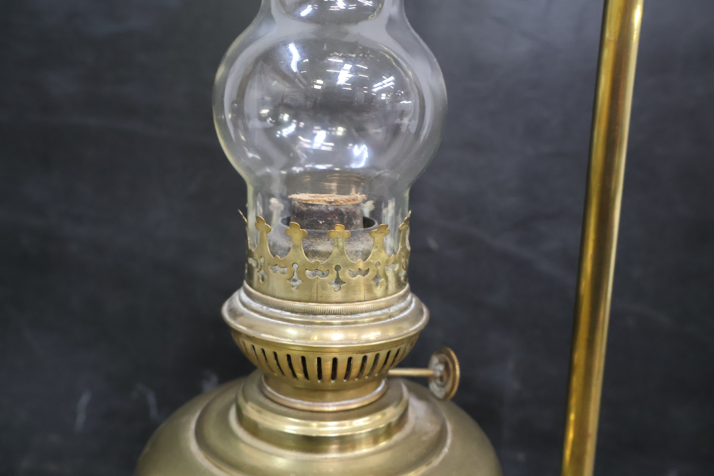 Antieke koperen olielamp – foto 8 – kavel bij GSD Auctions, Zoeterwoude