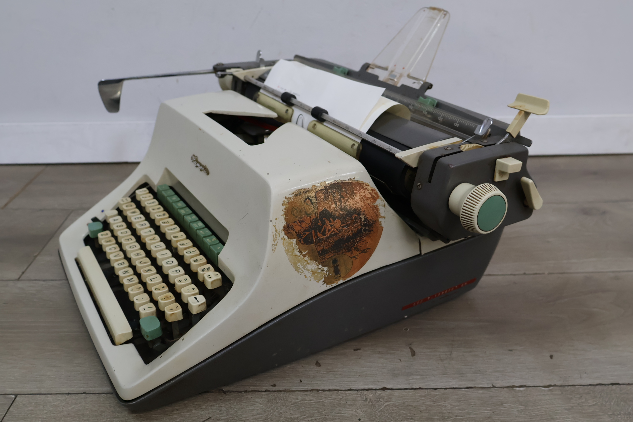 Olympia typemachine – foto 4 – kavel bij GSD Auctions, Zoeterwoude
