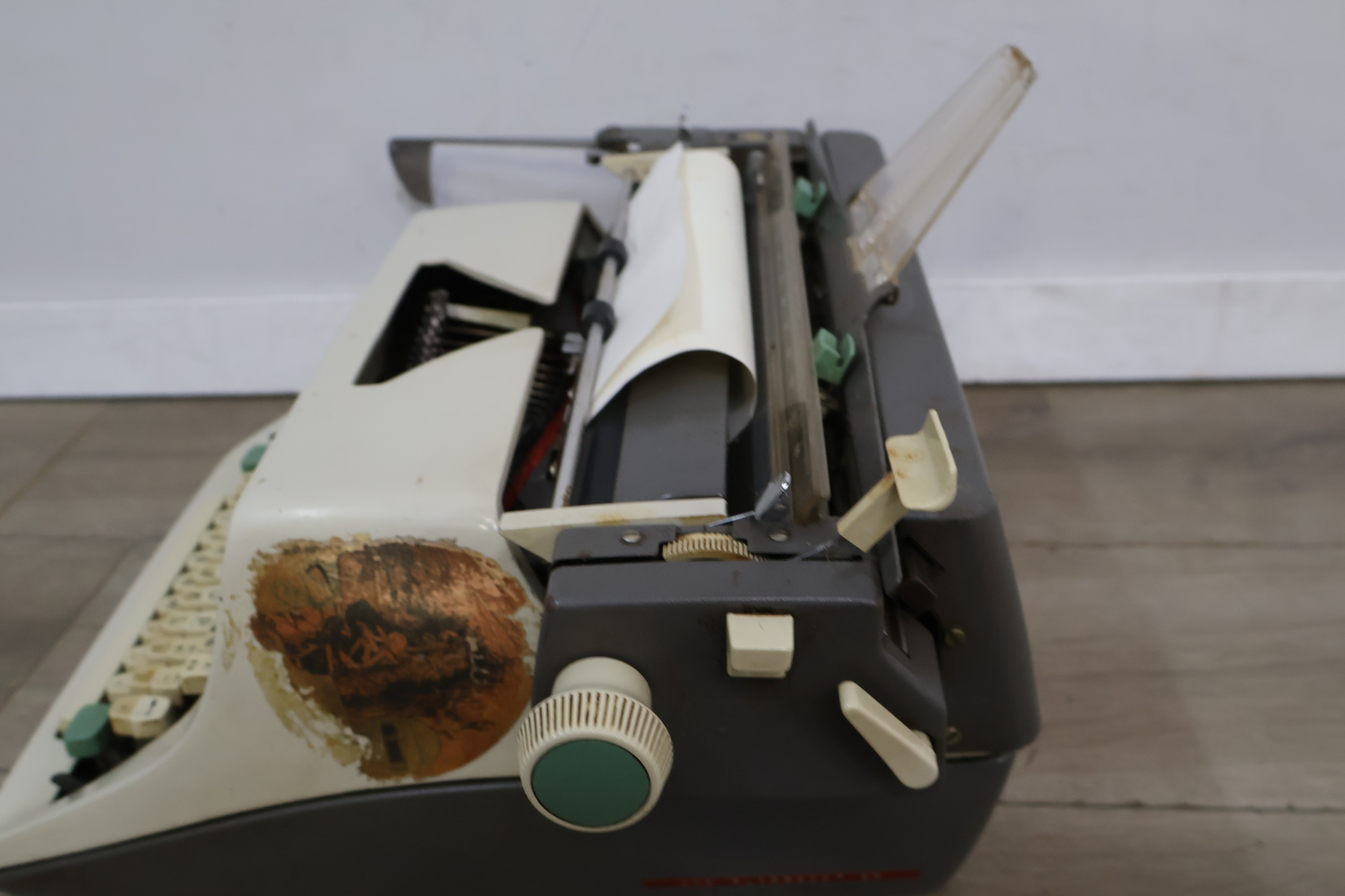 Olympia typemachine – foto 7 – kavel bij GSD Auctions, Zoeterwoude