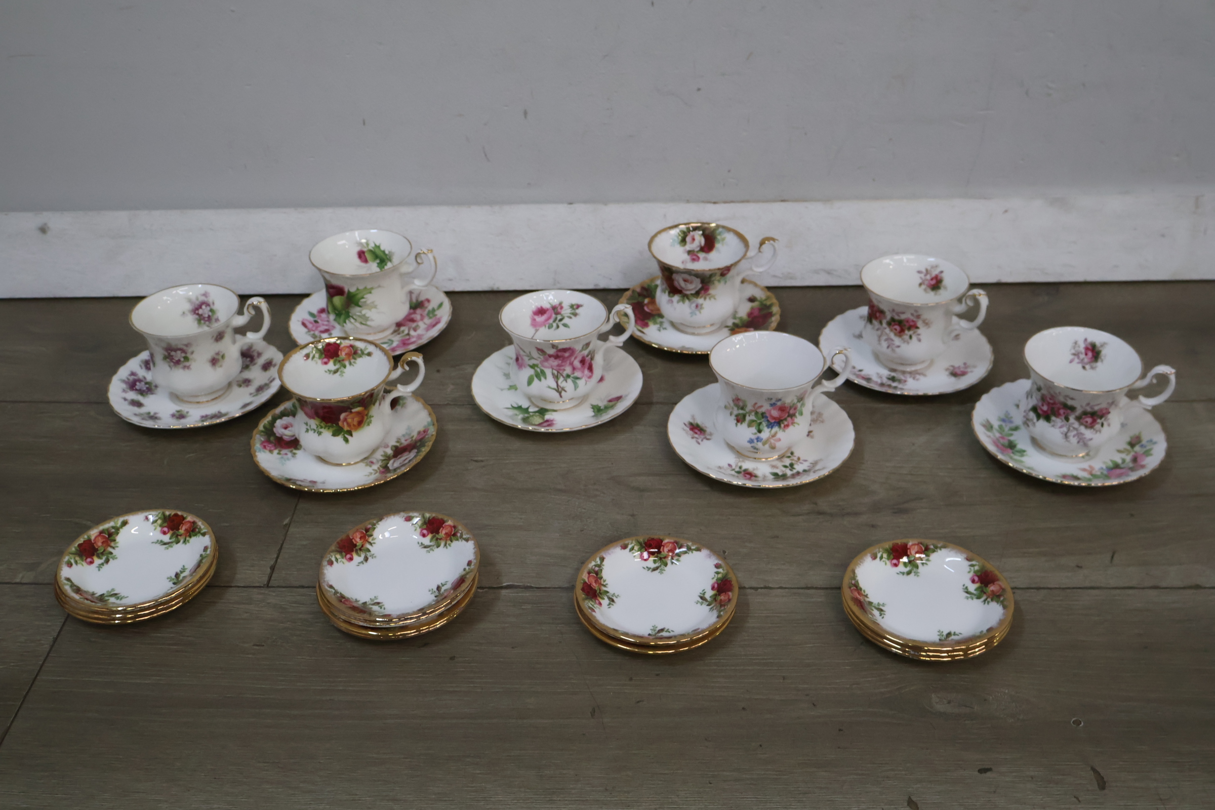 Royal Albert Kop en Schotels – foto 5 – kavel bij GSD Auctions, Zoeterwoude