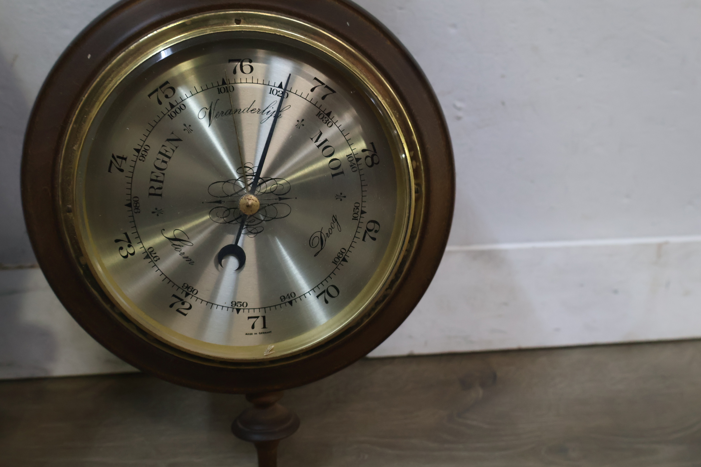 Set houten barometers met thermometers – foto 6 – kavel bij GSD Auctions, Zoeterwoude