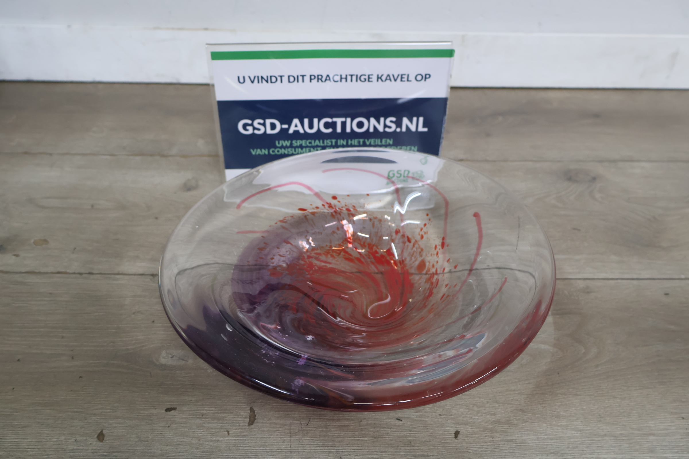 Glazen Sierschaal – foto 2 – kavel bij GSD Auctions, Zoeterwoude