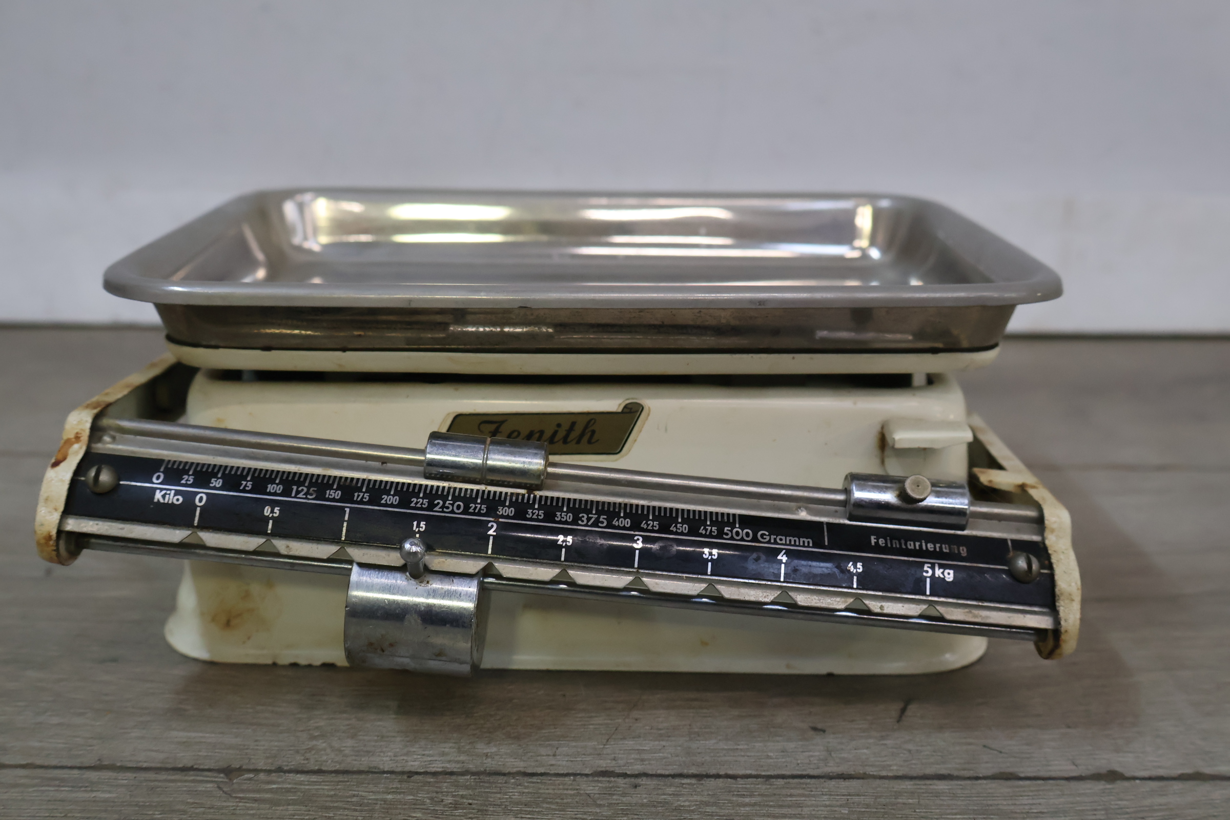 Vintage Zenith Keukenweegschaal tot 5 kg – foto 3 – kavel bij GSD Auctions, Zoeterwoude