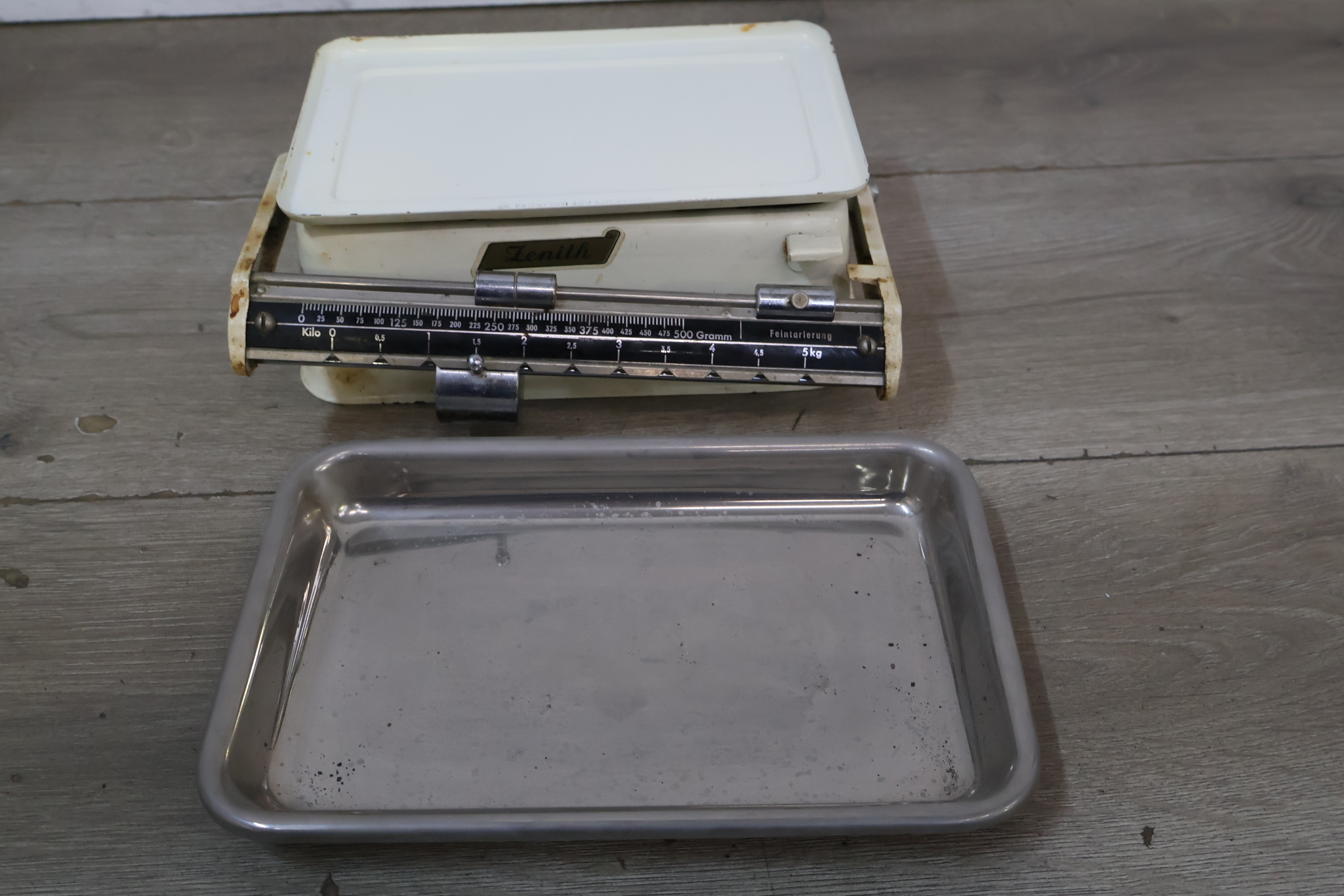 Vintage Zenith Keukenweegschaal tot 5 kg – foto 6 – kavel bij GSD Auctions, Zoeterwoude