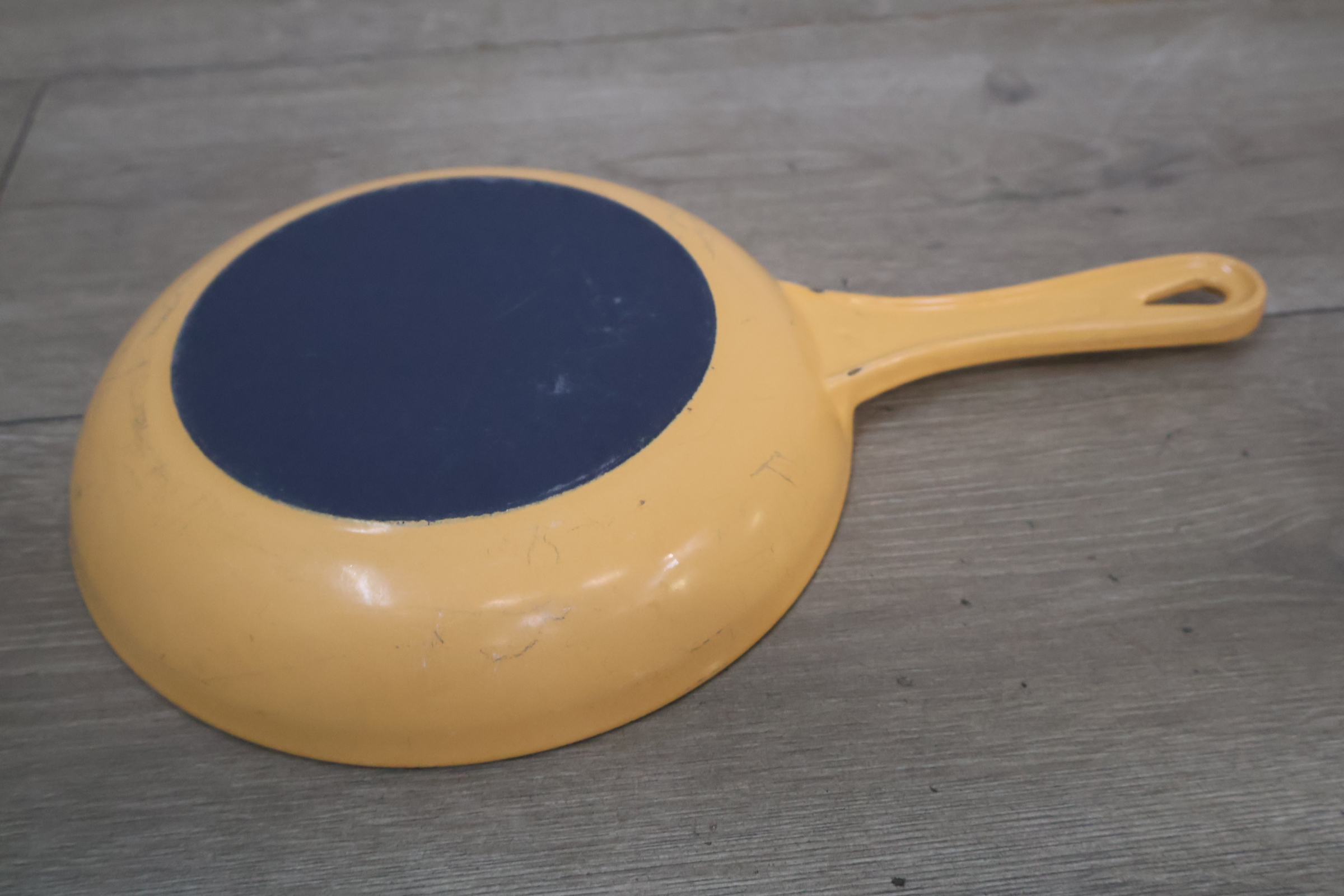 Le Creuset koekenpan – foto 8 – kavel bij GSD Auctions, Zoeterwoude