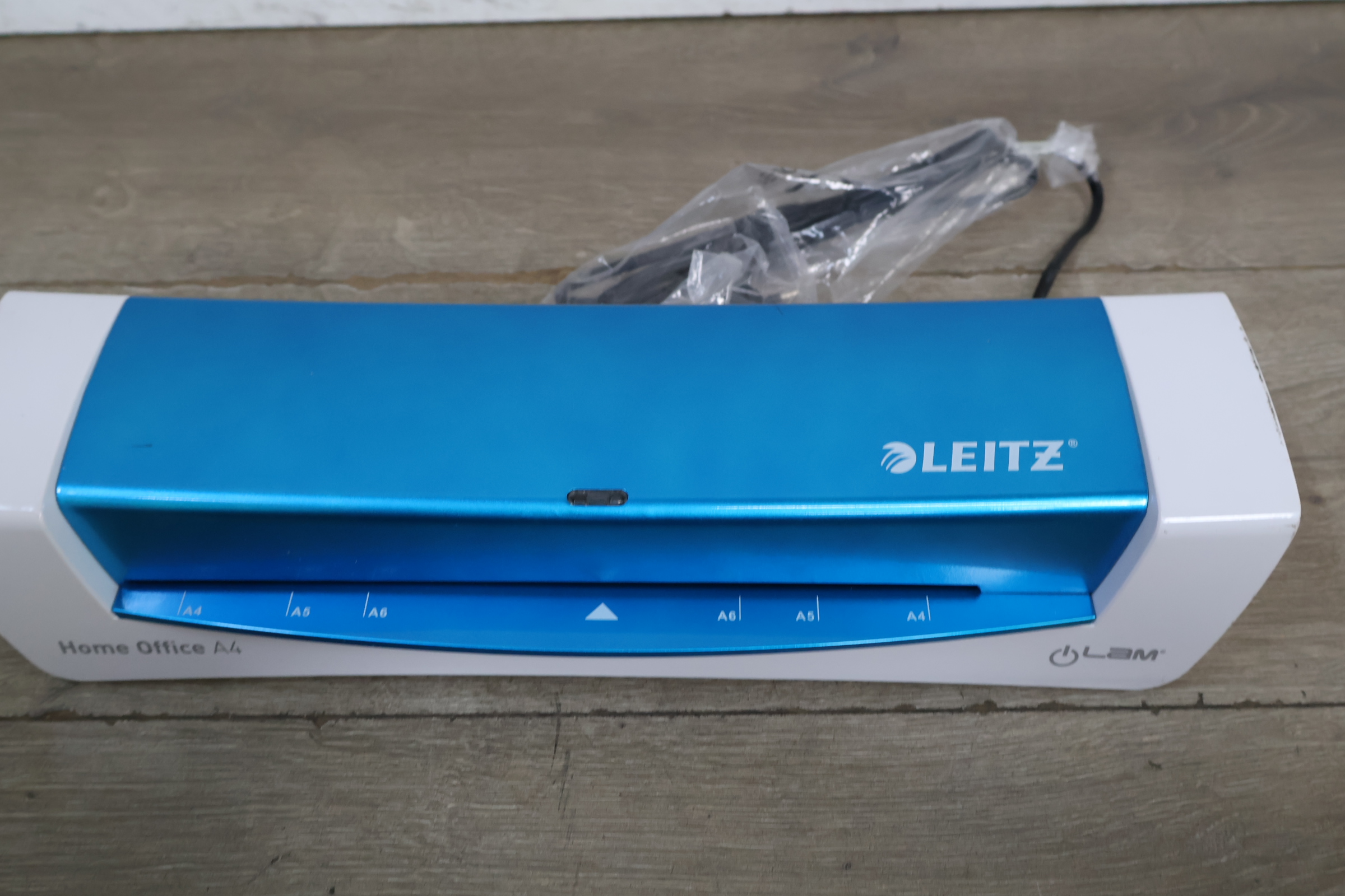 Leitz Home Office A4 Lamineerapparaat – foto 5 – kavel bij GSD Auctions, Zoeterwoude