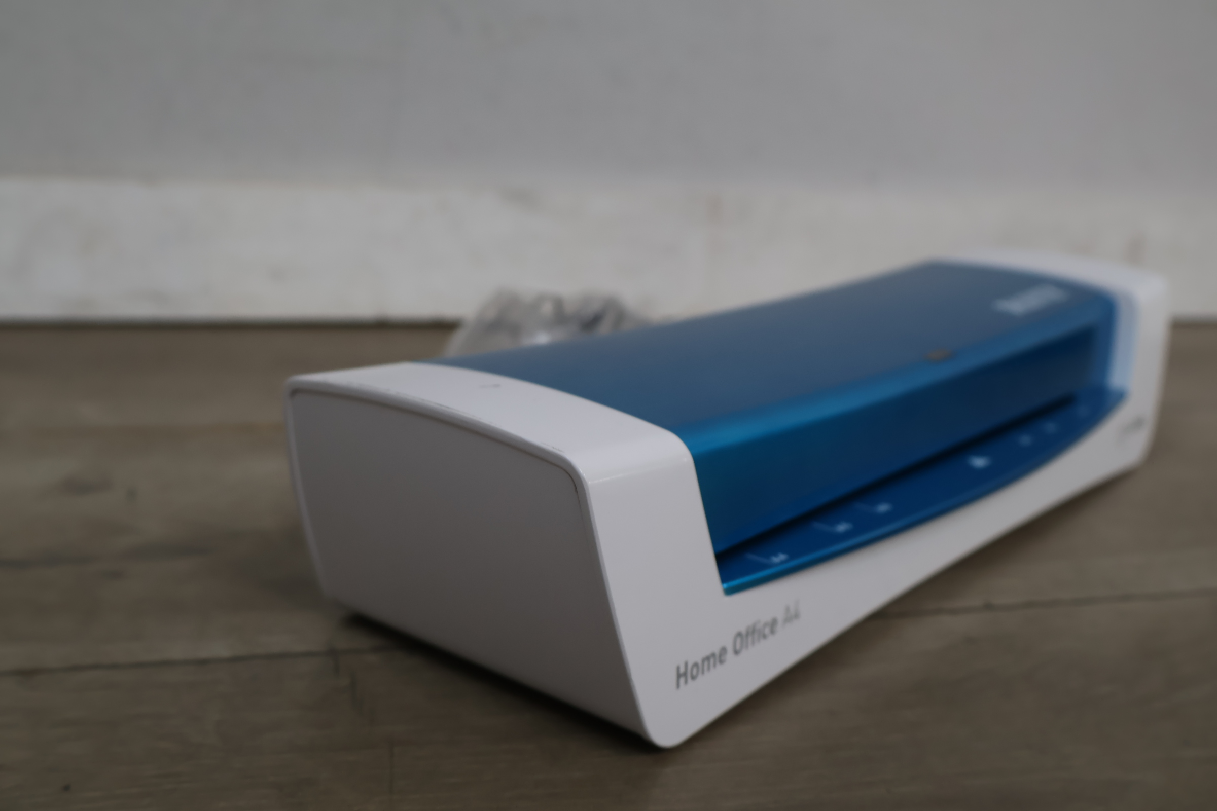 Leitz Home Office A4 Lamineerapparaat – foto 10 – kavel bij GSD Auctions, Zoeterwoude