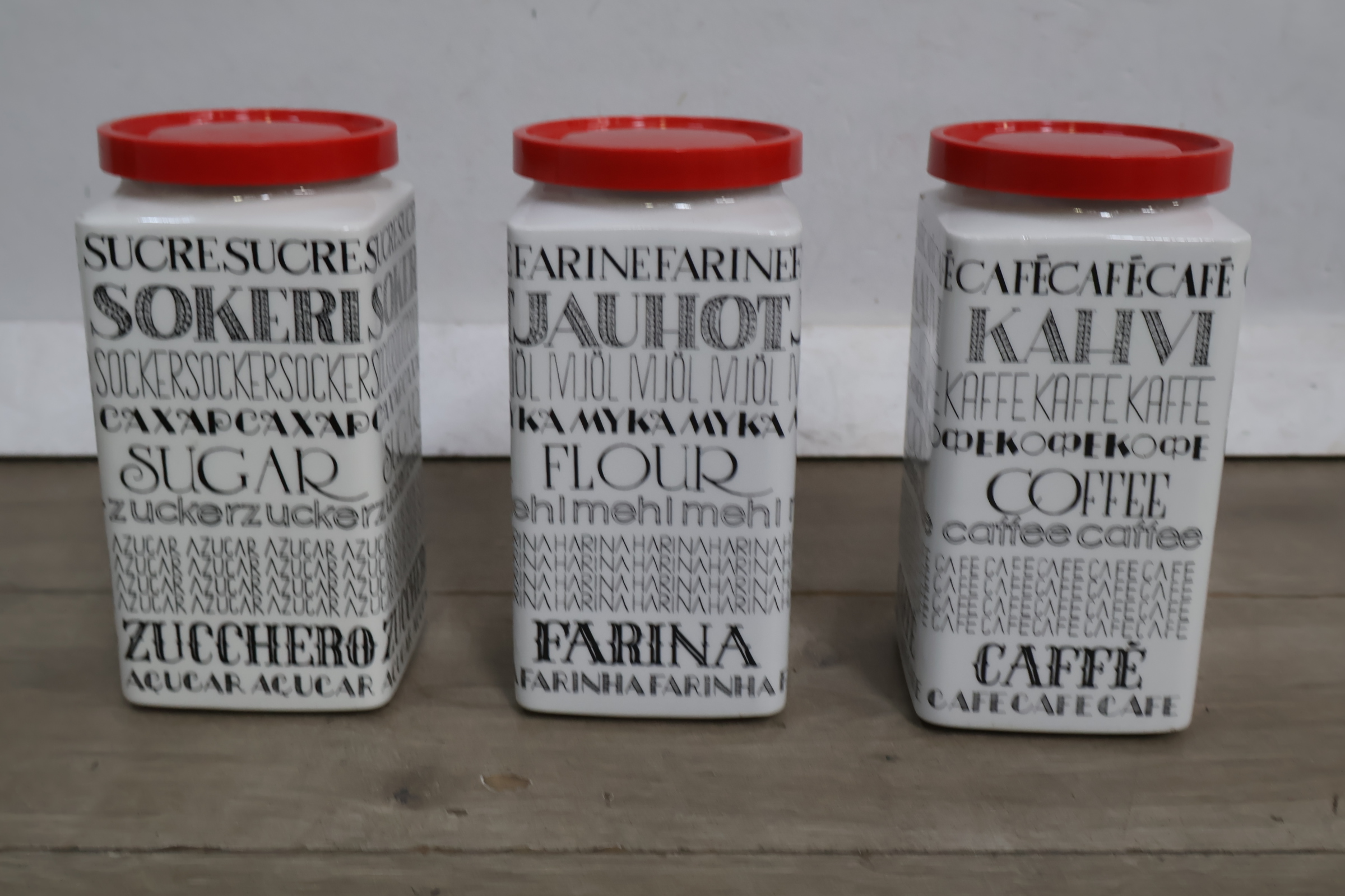 Set van 3 keramische voorraadpotten – foto 3 – kavel bij GSD Auctions, Zoeterwoude