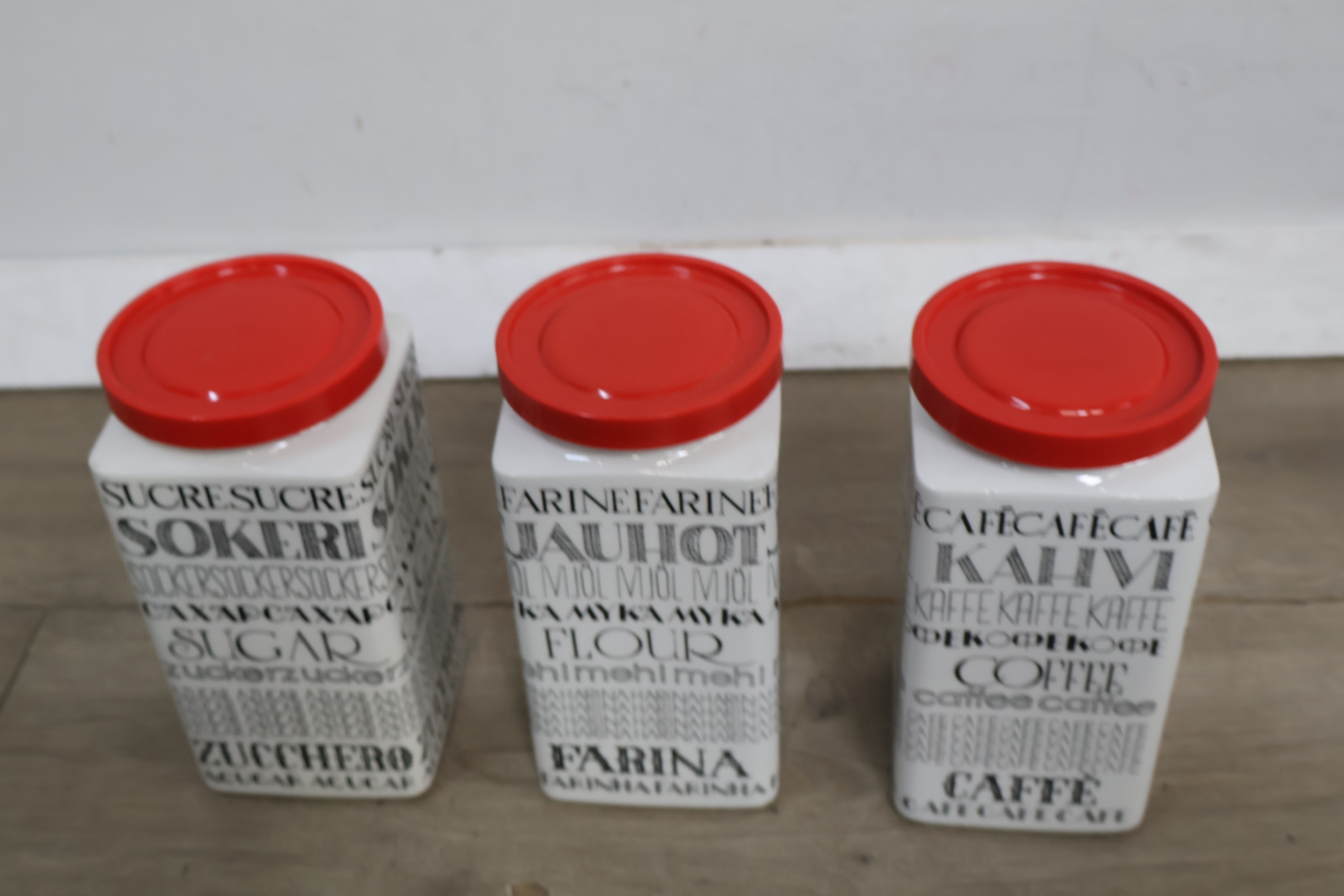 Set van 3 keramische voorraadpotten – foto 4 – kavel bij GSD Auctions, Zoeterwoude
