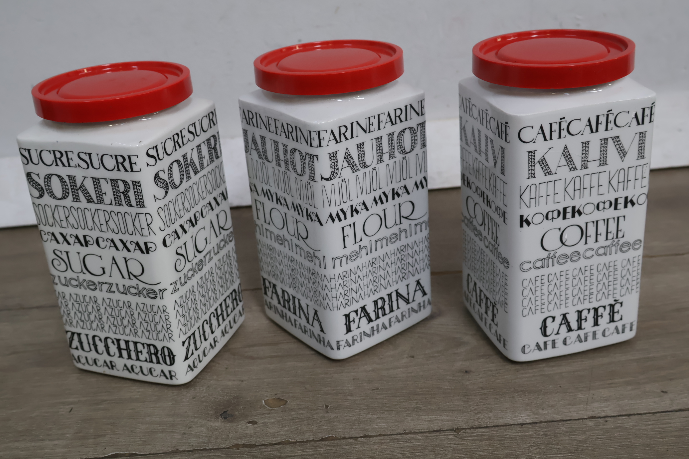 Set van 3 keramische voorraadpotten – foto 5 – kavel bij GSD Auctions, Zoeterwoude