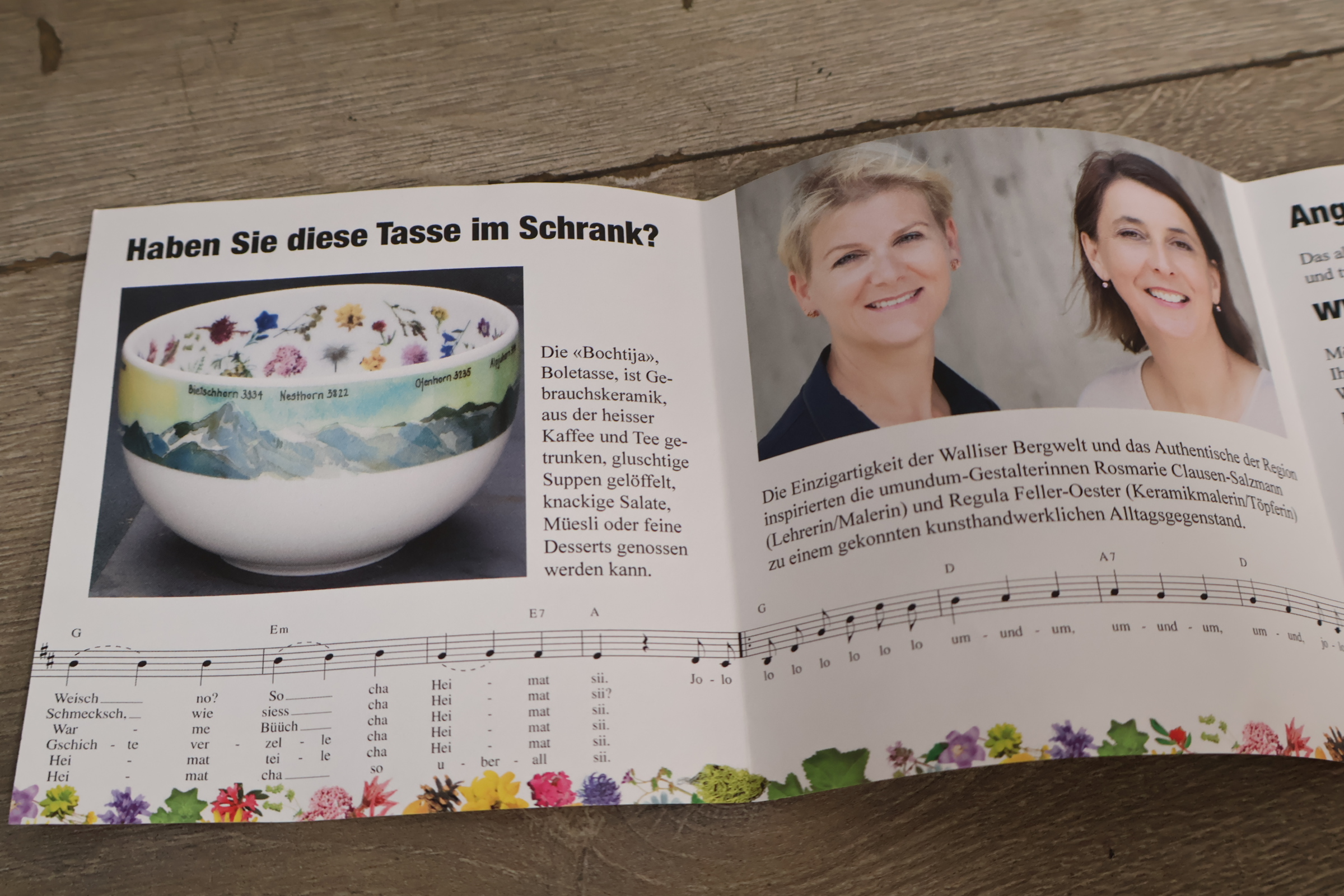 Set sierkommen en houten kalender – foto 6 – kavel bij GSD Auctions, Zoeterwoude