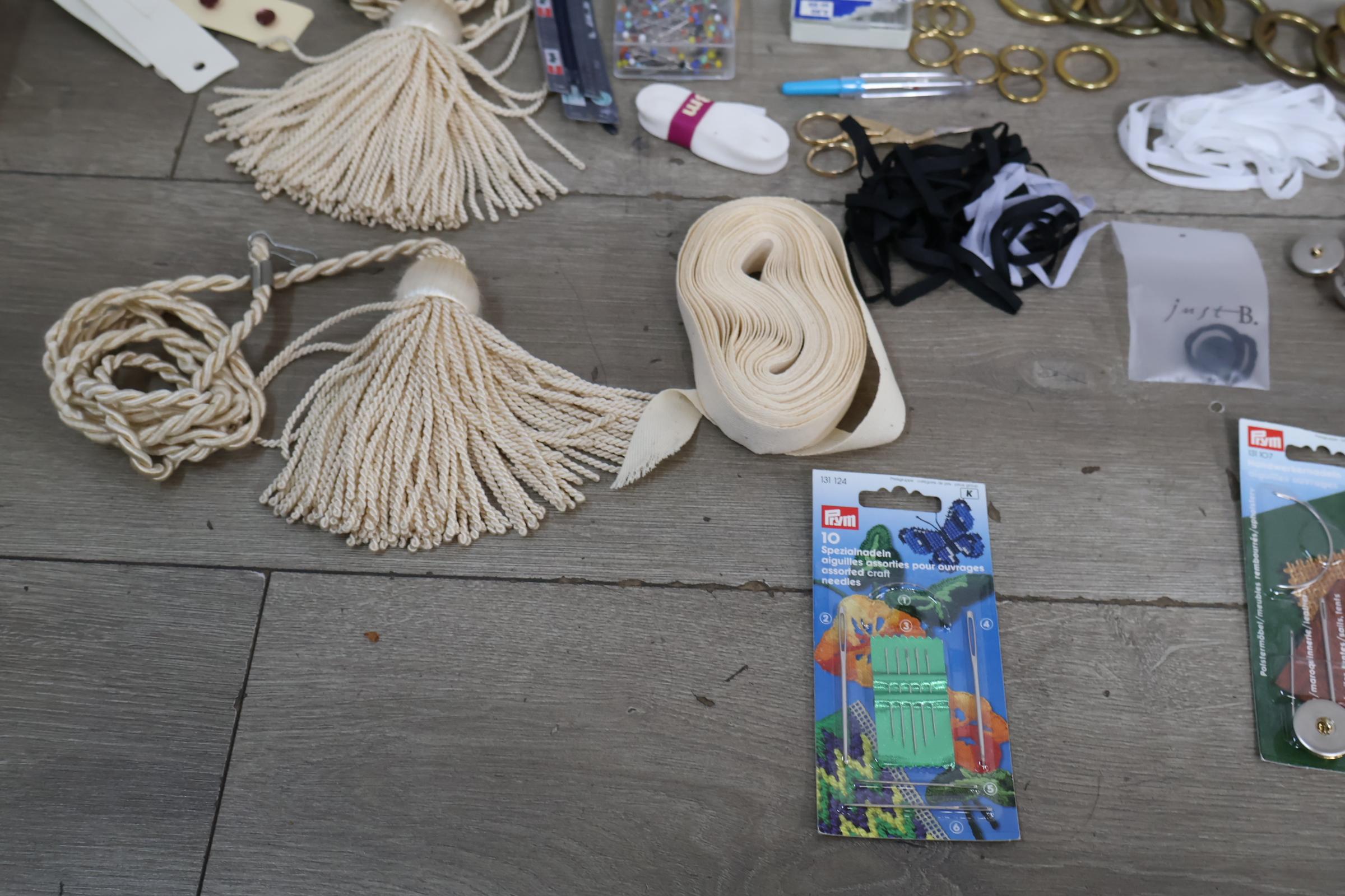 Assortiment Naaibenodigdheden en Accessoires – foto 6 – kavel bij GSD Auctions, Zoeterwoude