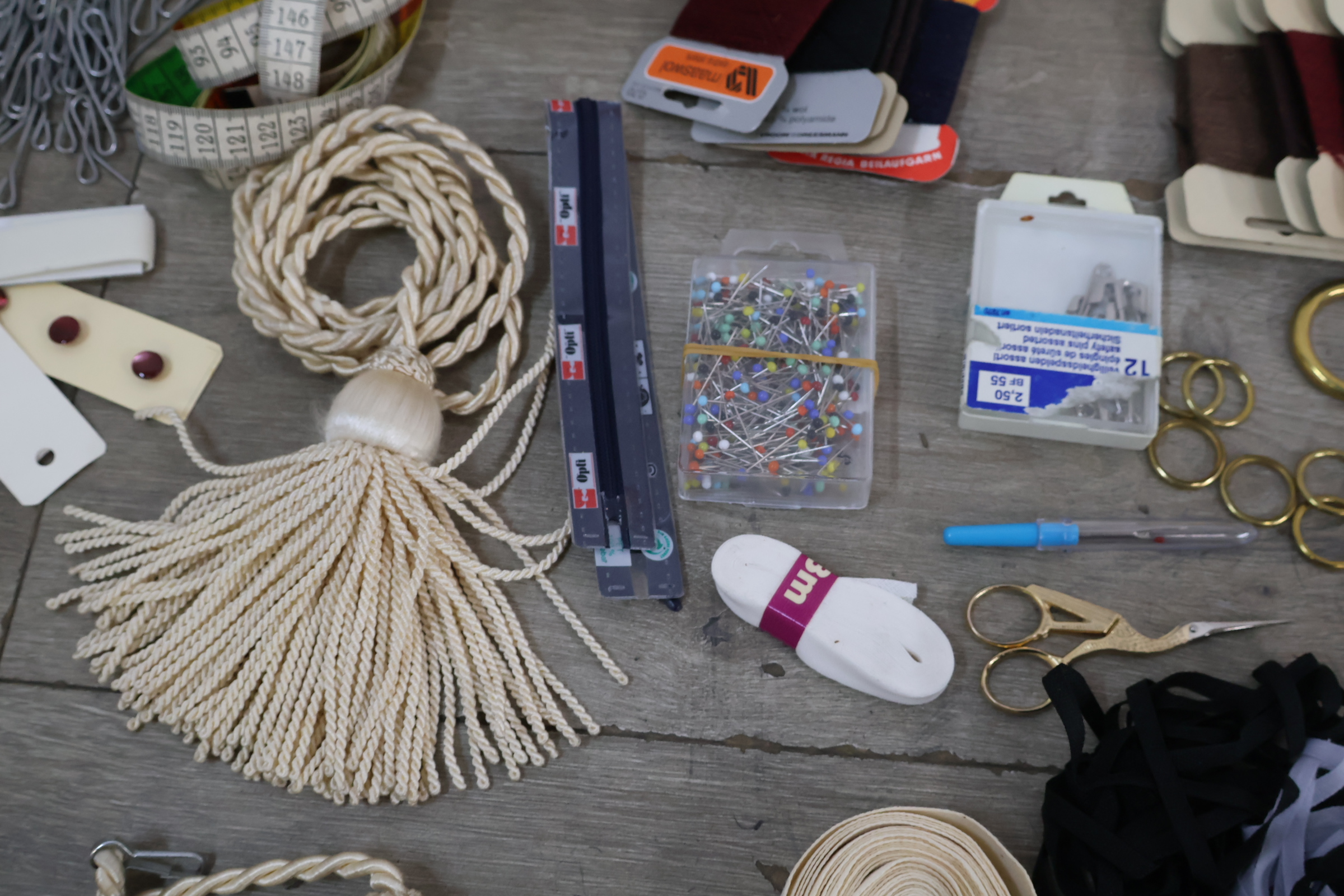 Assortiment Naaibenodigdheden en Accessoires – foto 10 – kavel bij GSD Auctions, Zoeterwoude