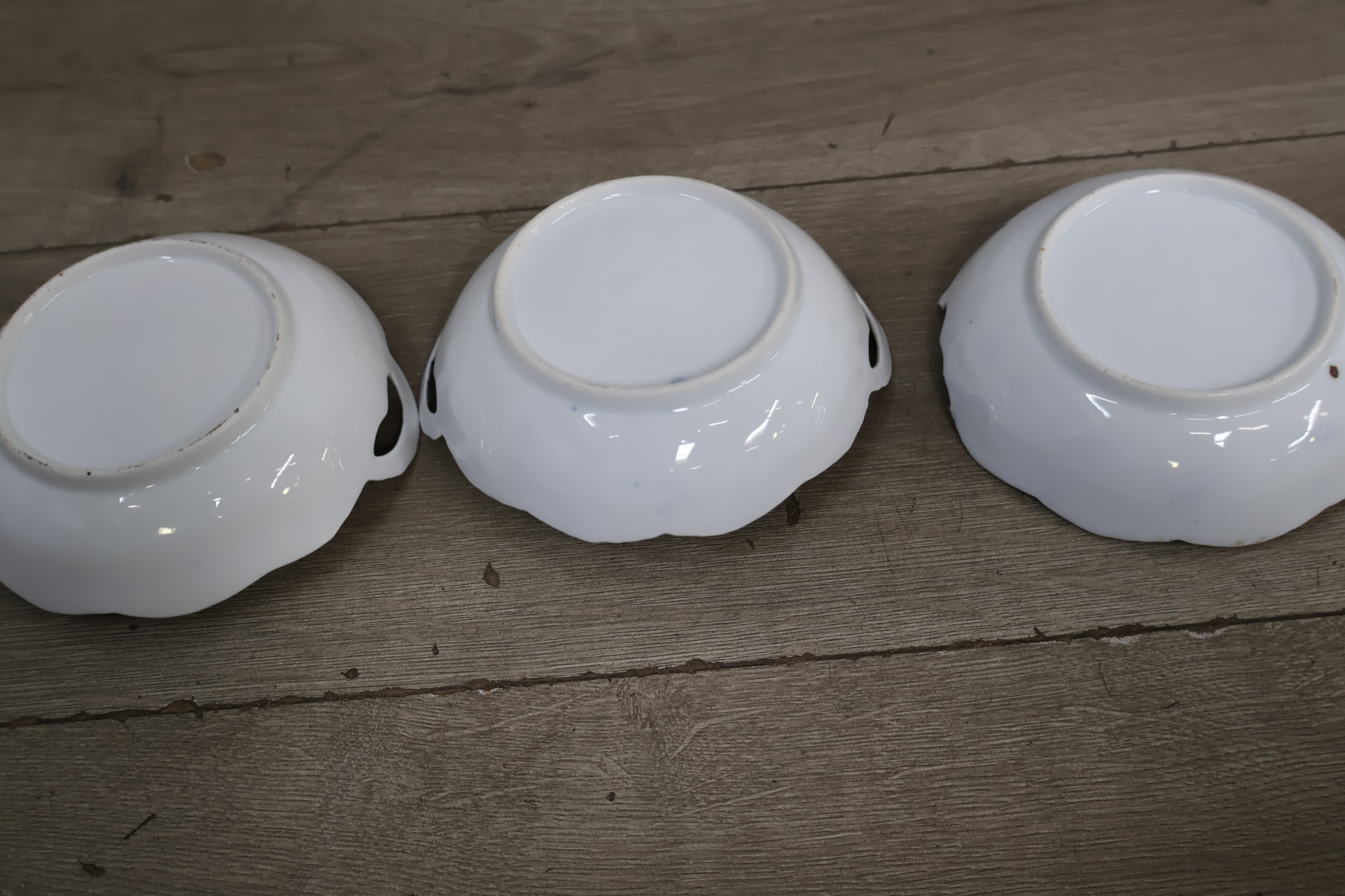Serviesset blauw witte porseleinen borden en schalen – foto 10 – kavel bij GSD Auctions, Zoeterwoude