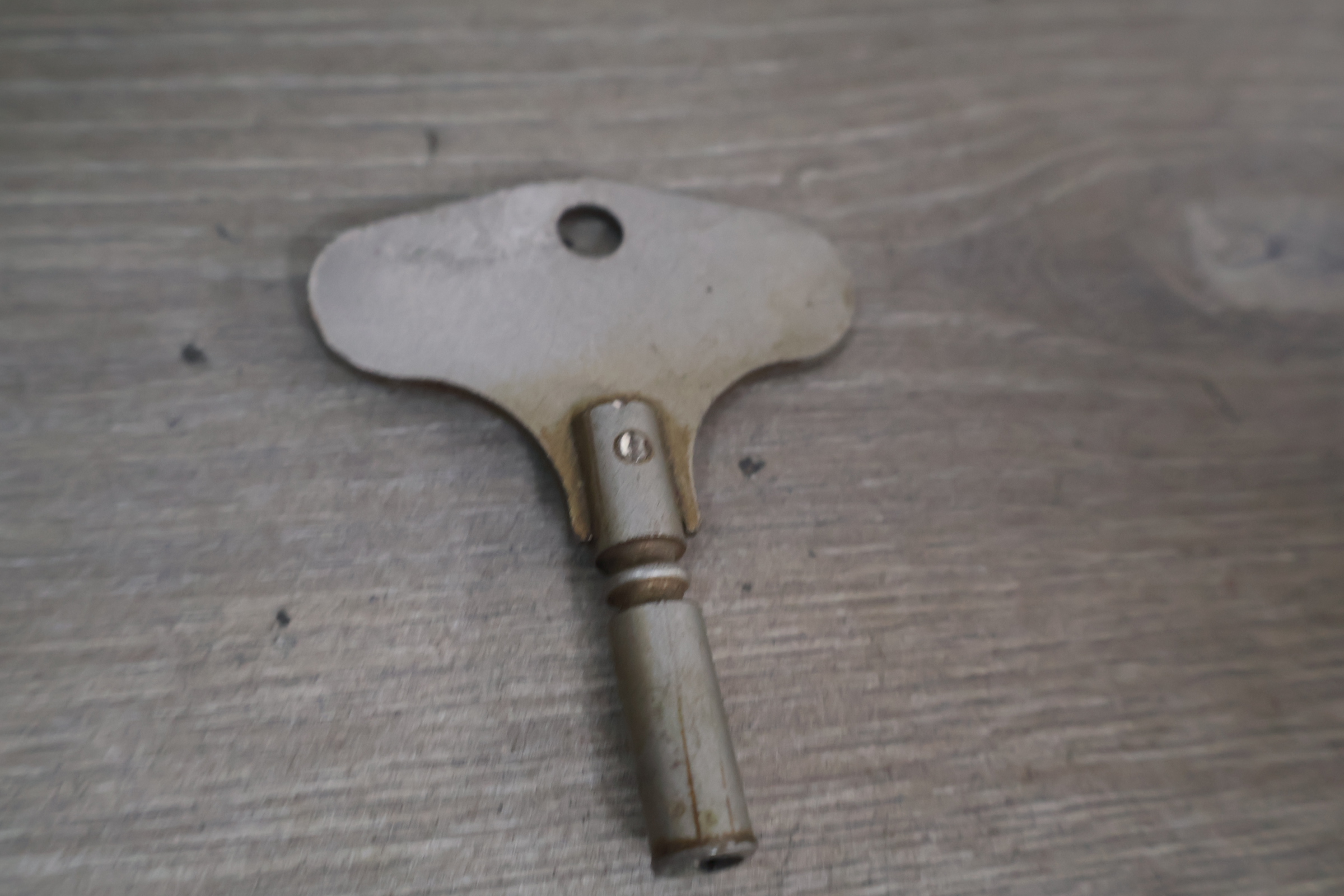 Smiths Enfield houten schoorsteenklok – foto 7 – kavel bij GSD Auctions, Zoeterwoude
