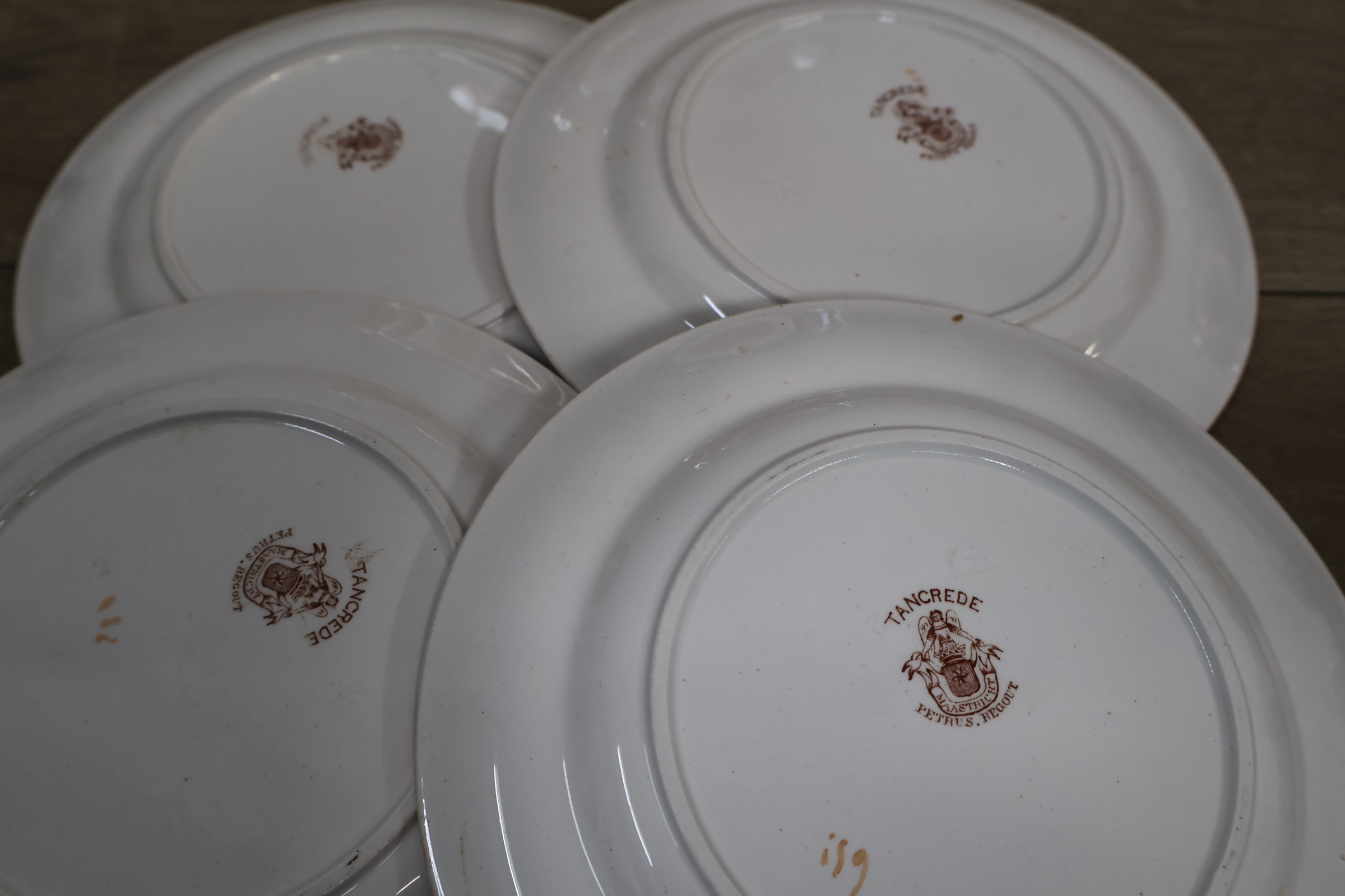 Set sierbordjes met bloem- en landschapmotief – foto 10 – kavel bij GSD Auctions, Zoeterwoude
