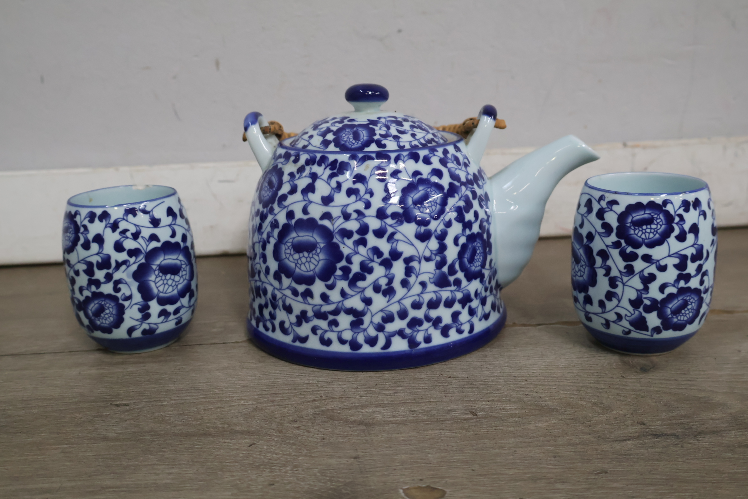 Blauw wit theeservies - Porselein – foto 8 – kavel bij GSD Auctions, Zoeterwoude