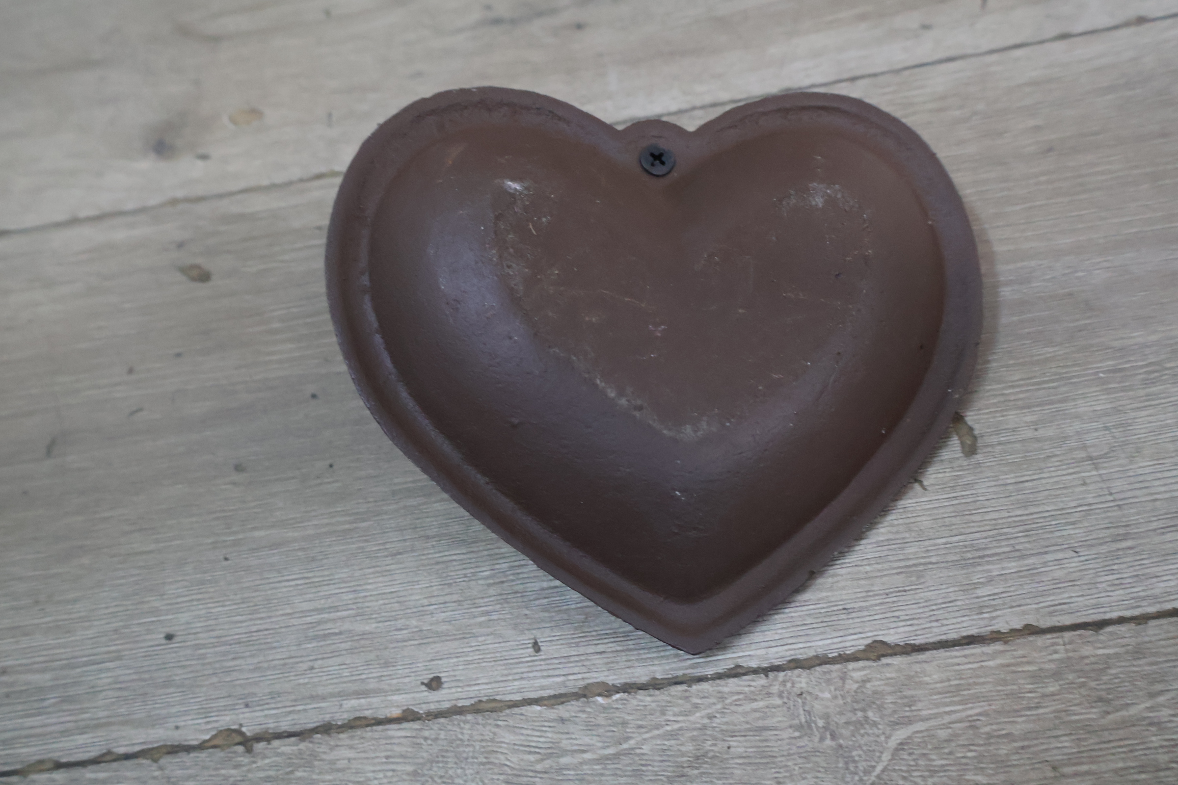 Set antieke gietijzeren vazen en schaaltje – foto 10 – kavel bij GSD Auctions, Zoeterwoude