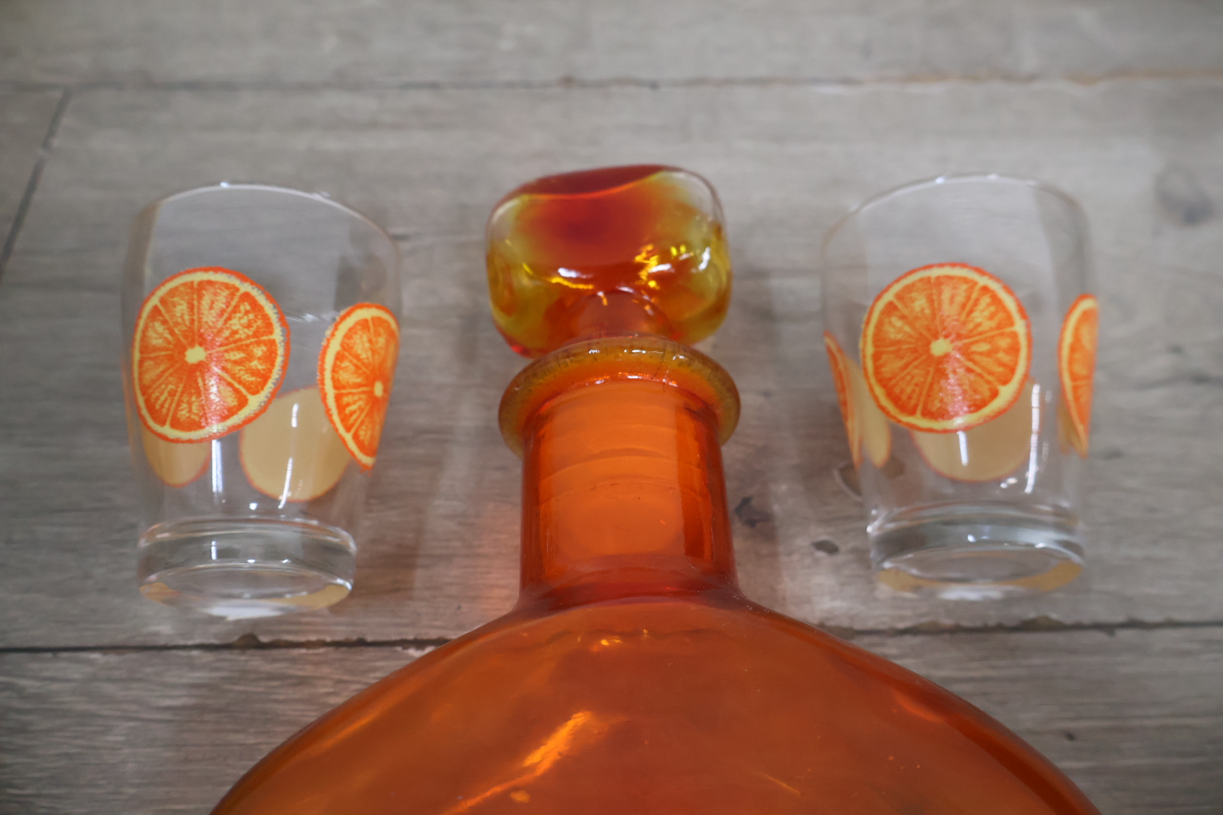 Set kleurrijke keramiek – foto 10 – kavel bij GSD Auctions, Zoeterwoude